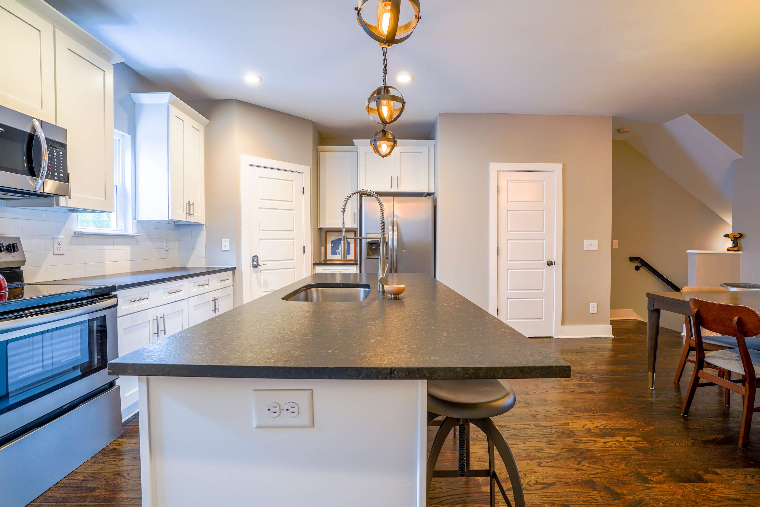 Chic Townhome in Trendy East Nash 8
