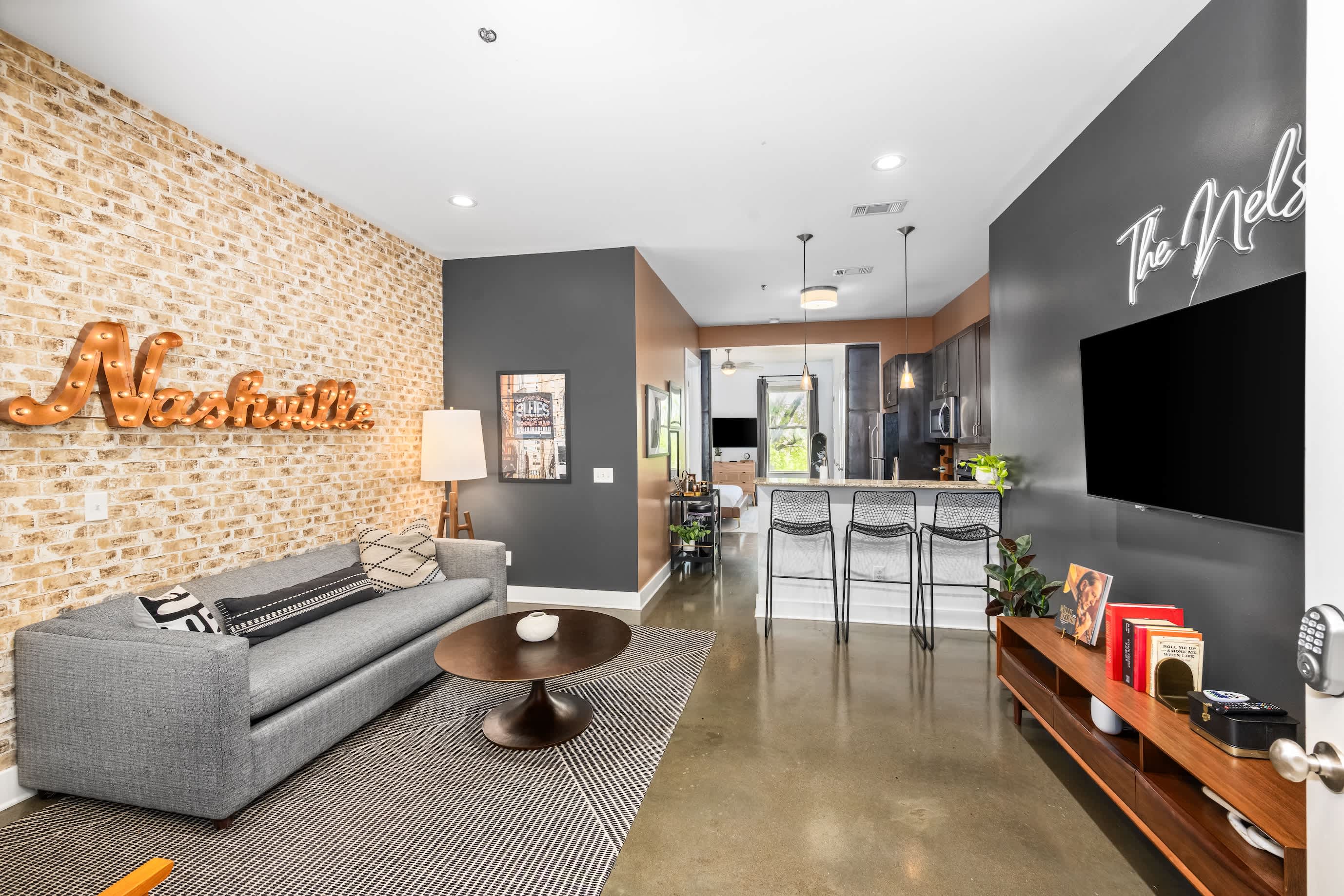 Beautiful Condo for 4, Mins to Nashville Nightlife