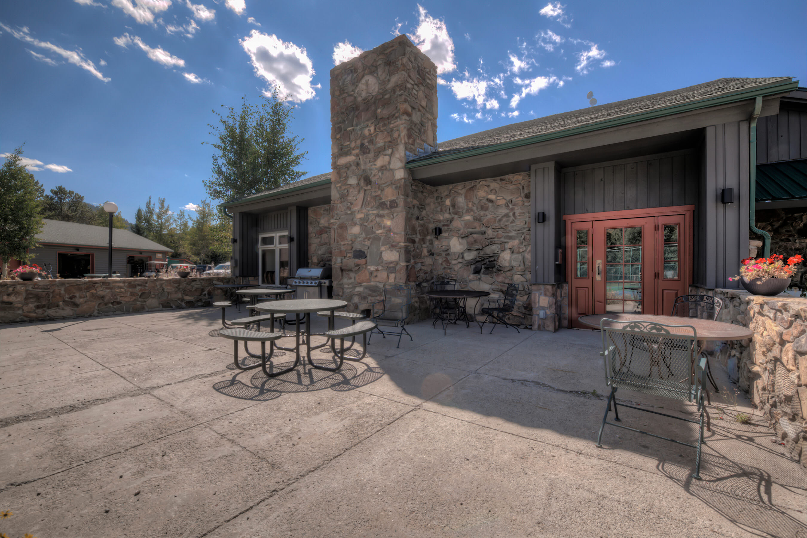 Perfect Getaway Cabin with Nearby Hike&Bike Trails 5