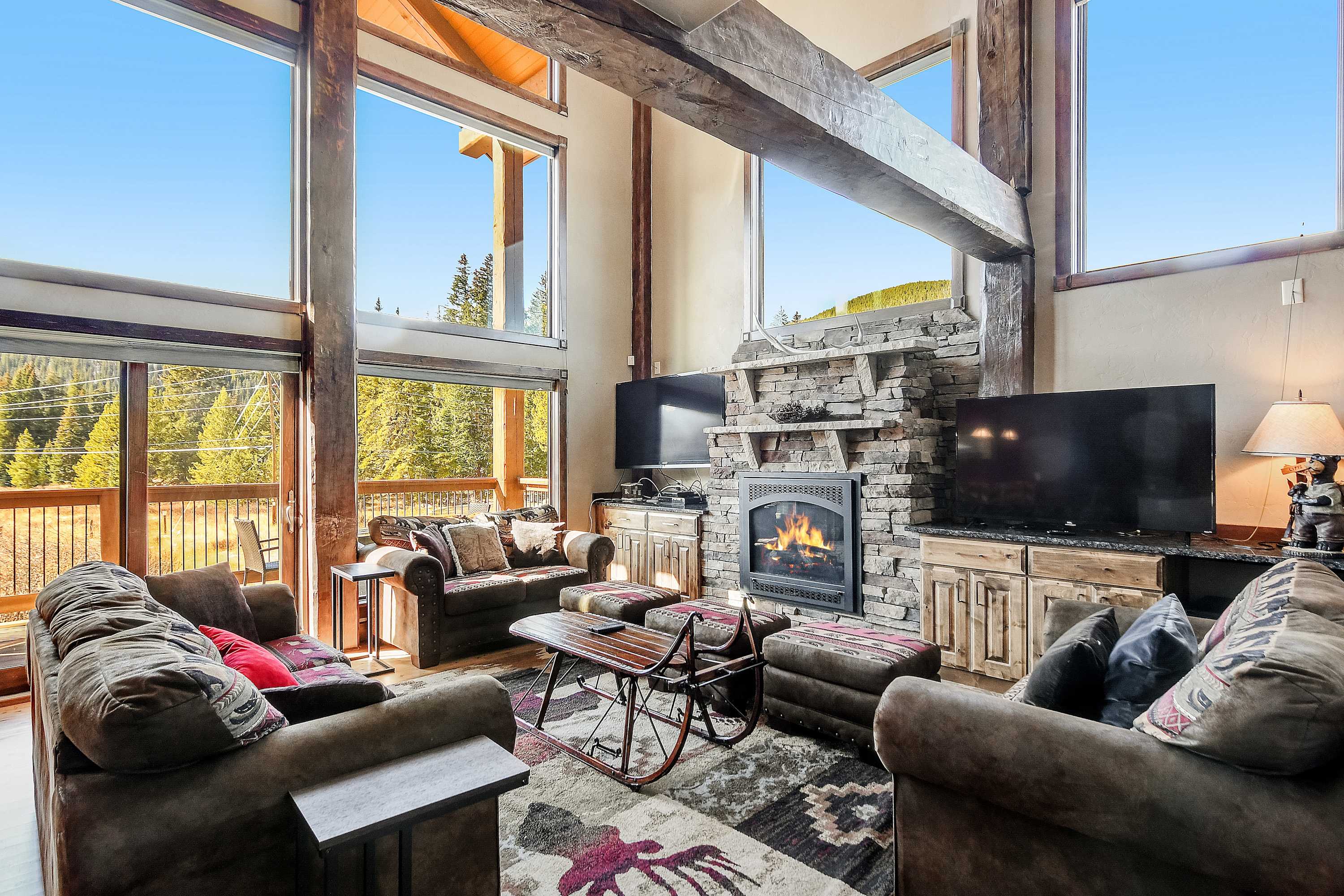 Featured Property Secluded Escape for 10, Hot Tub, Game Room & More!