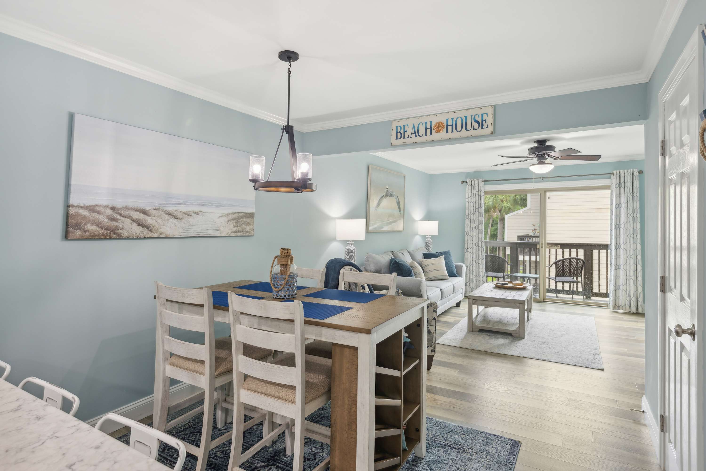 Forest Beach Villa - 2 BDR for 6 8