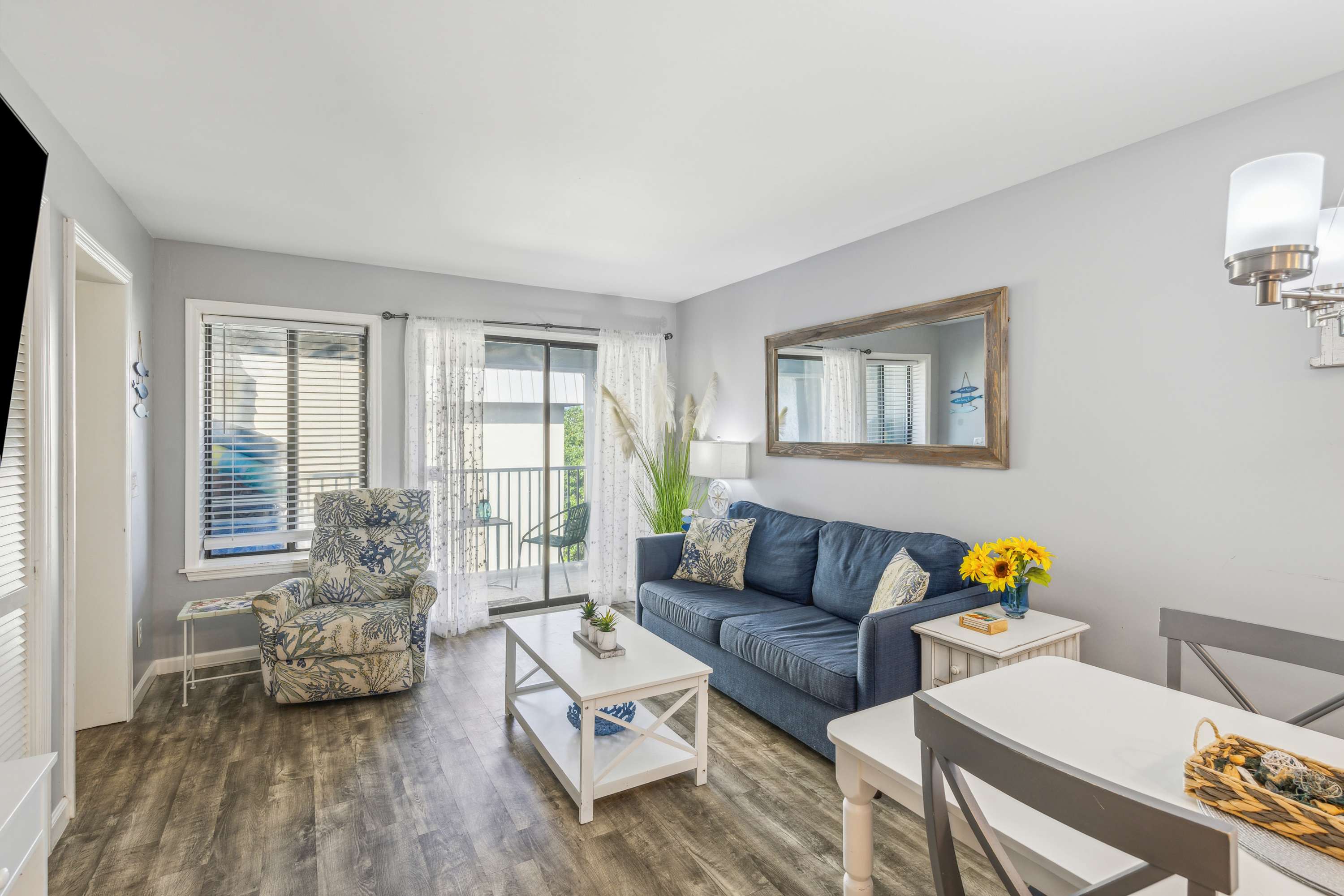 Sunny Shores Retreat - Hilton Head Resort