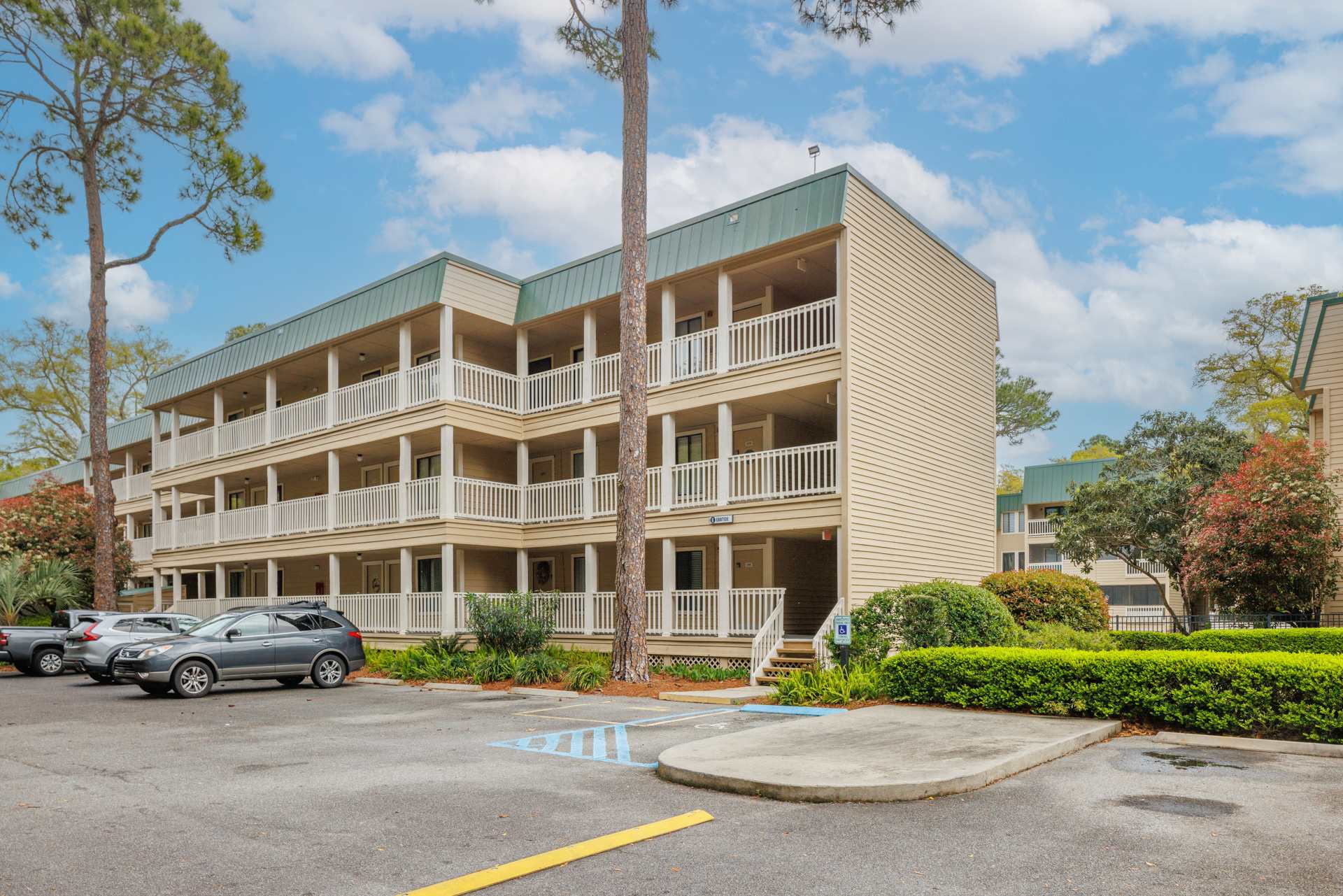 Beachy Days Escape - Cozy Haven Steps from Beach! 6