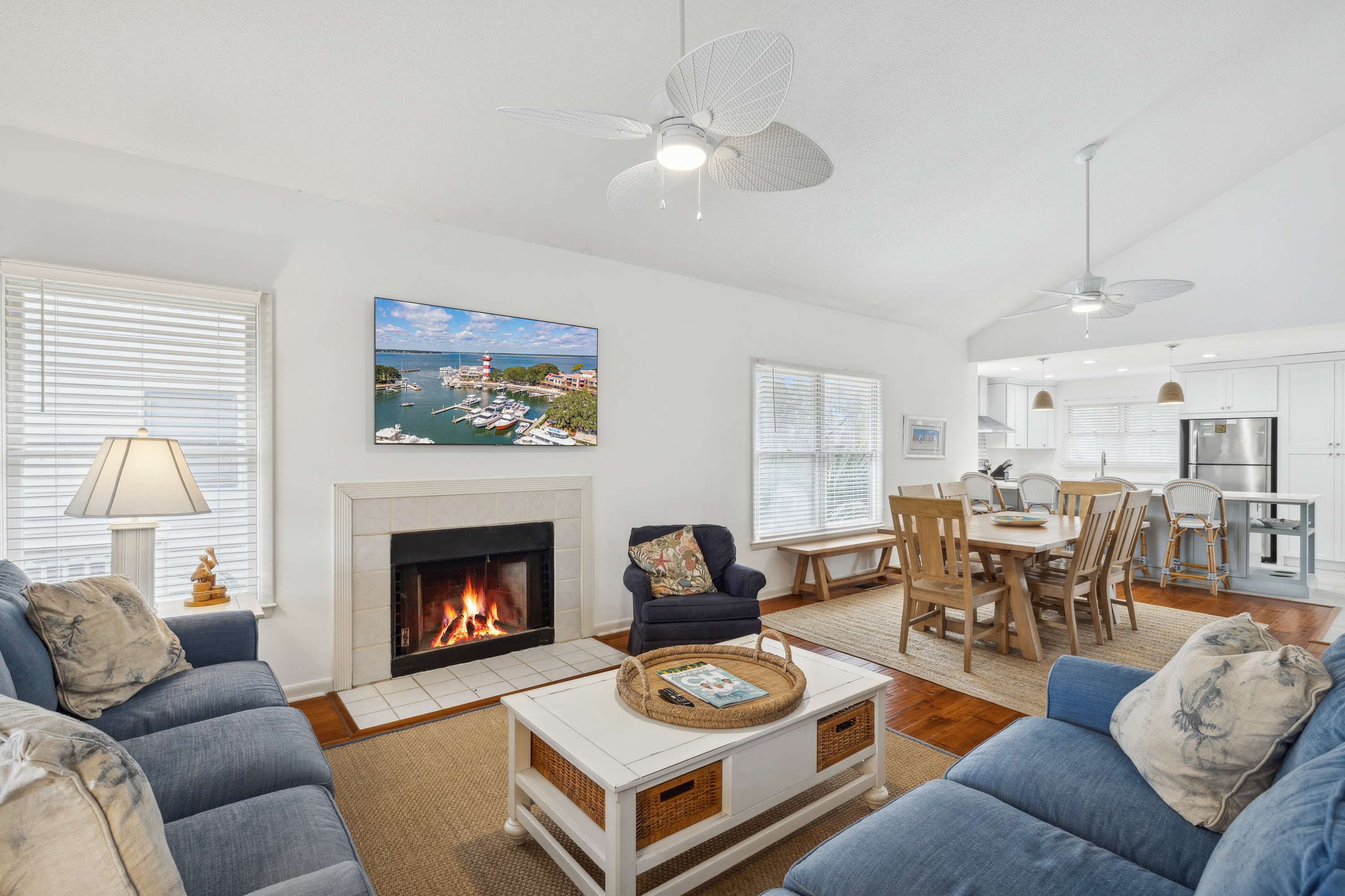 Featured Property Coastal 4 BDR for 8, Walk to Beach!