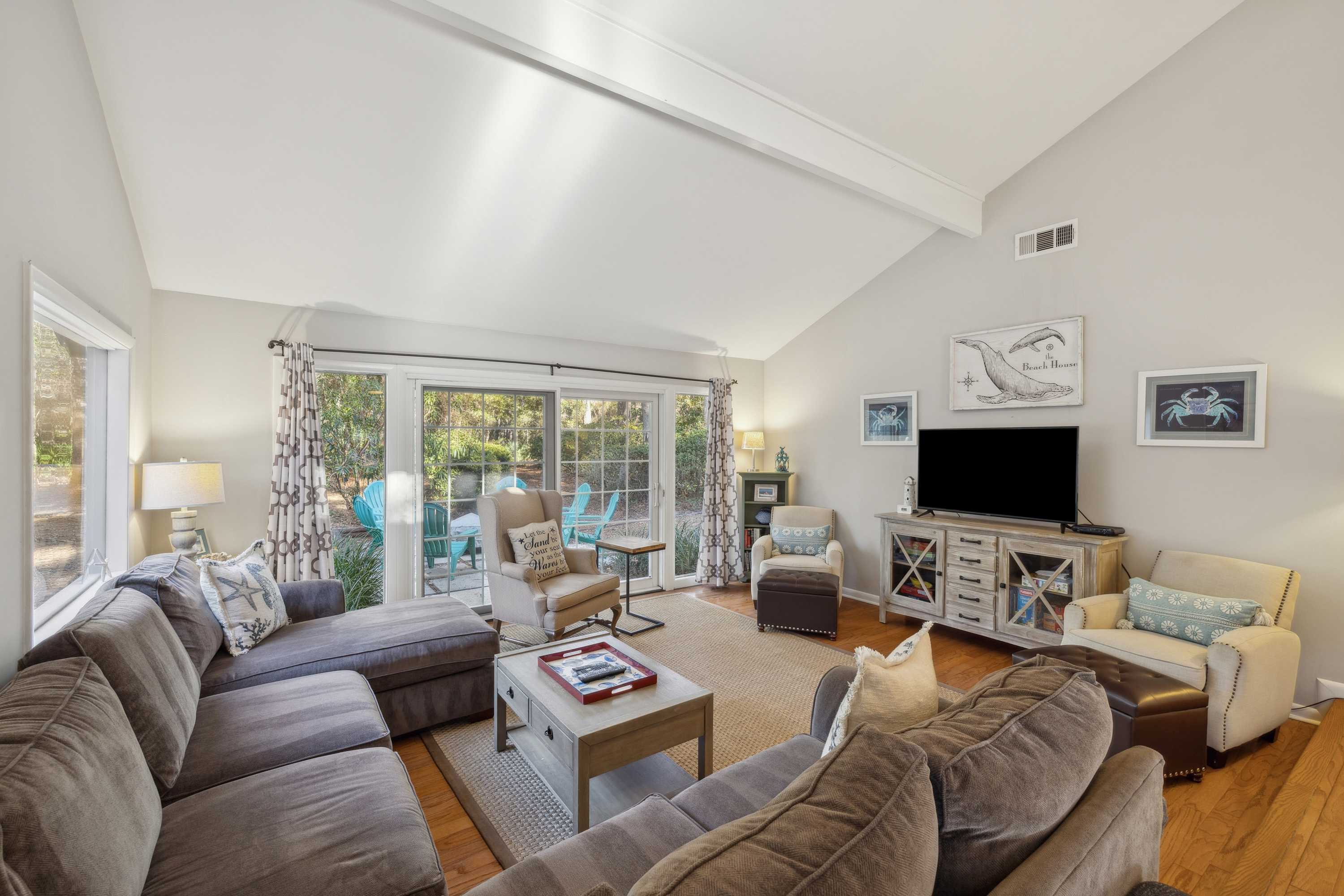 Luxury Home in Desirable Sea Pines! Walk to Beach