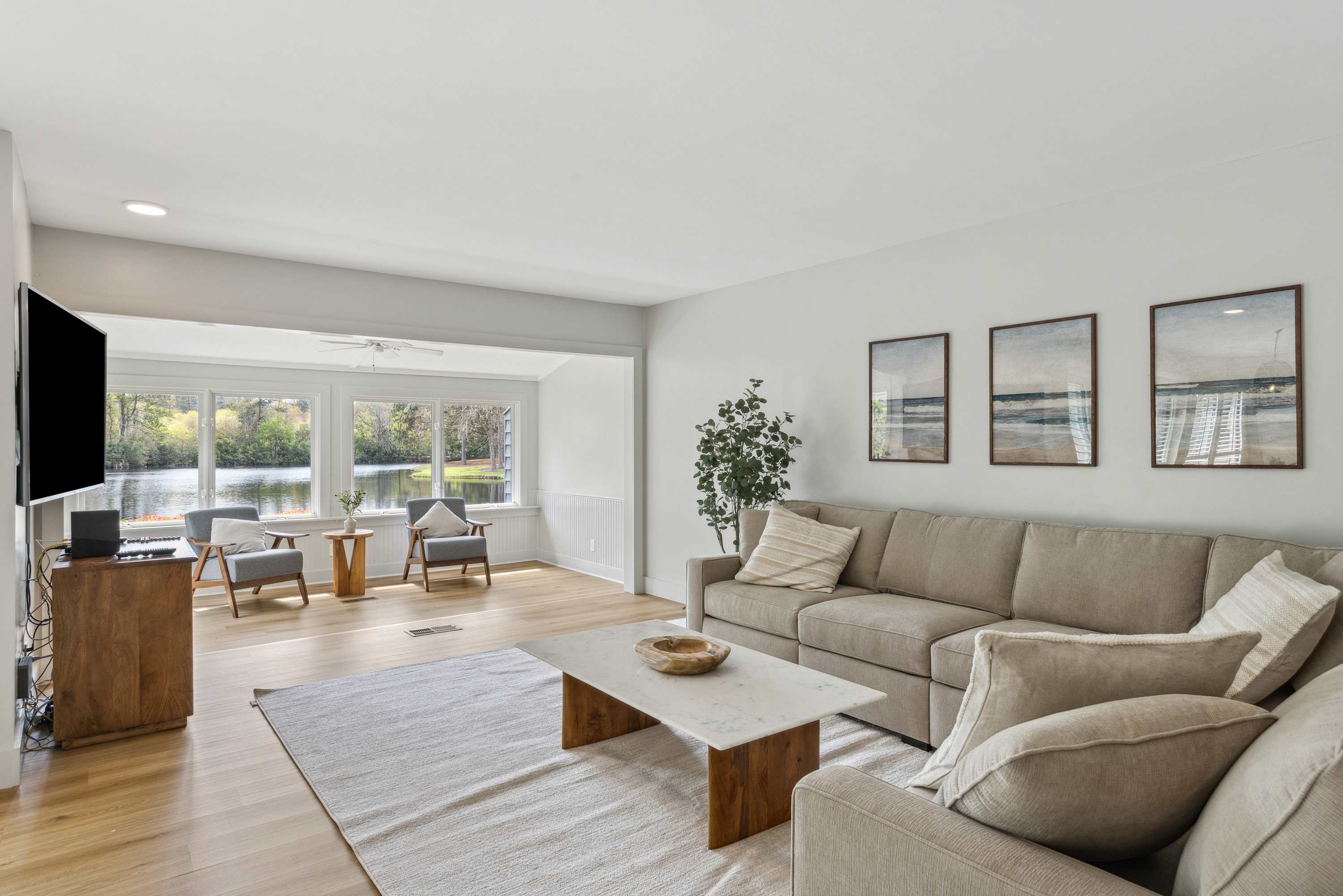 Chic Stay for 6 Near Beach, Shops, & Golf Course!