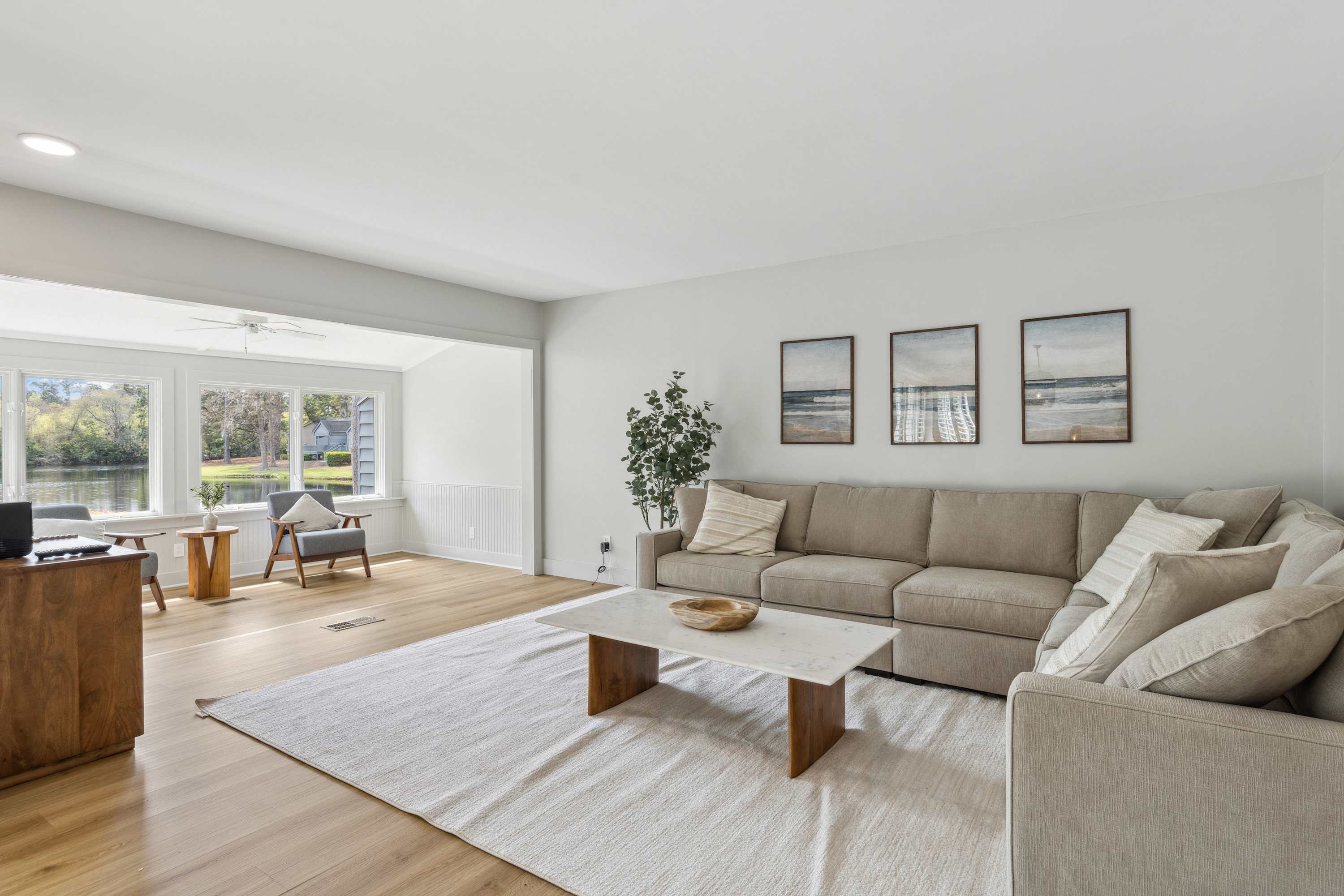 Chic Stay for 6 Near Beach, Shops, & Golf Course! 7