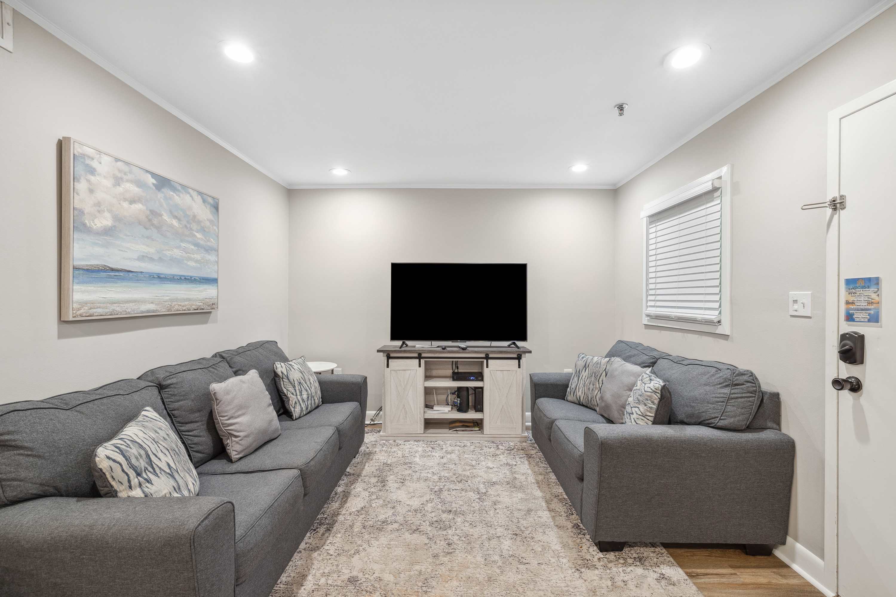 Ocean Breeze - Island Retreat for 6