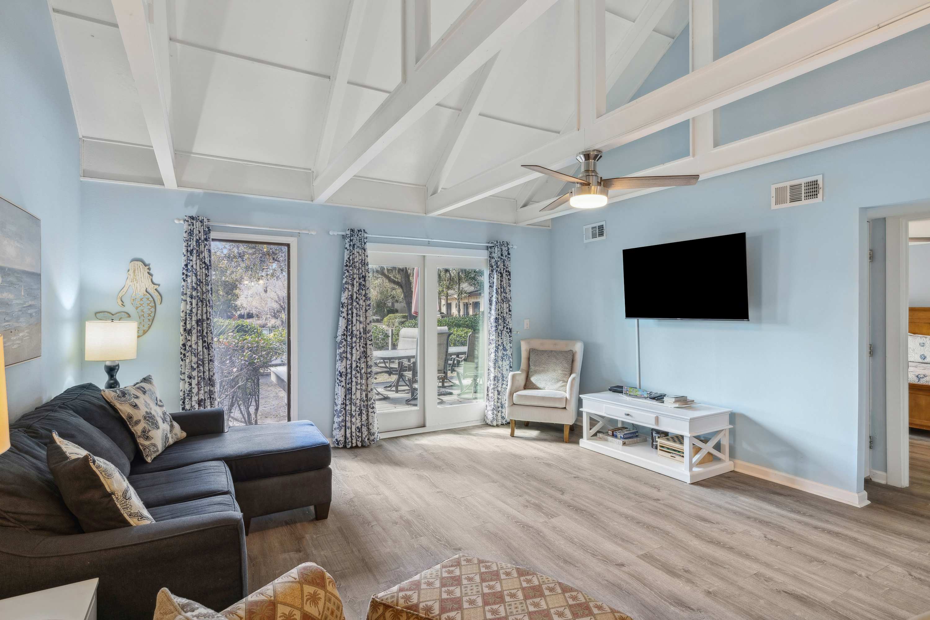 Island Stay, Perfect for Adventure & Relaxation! 8