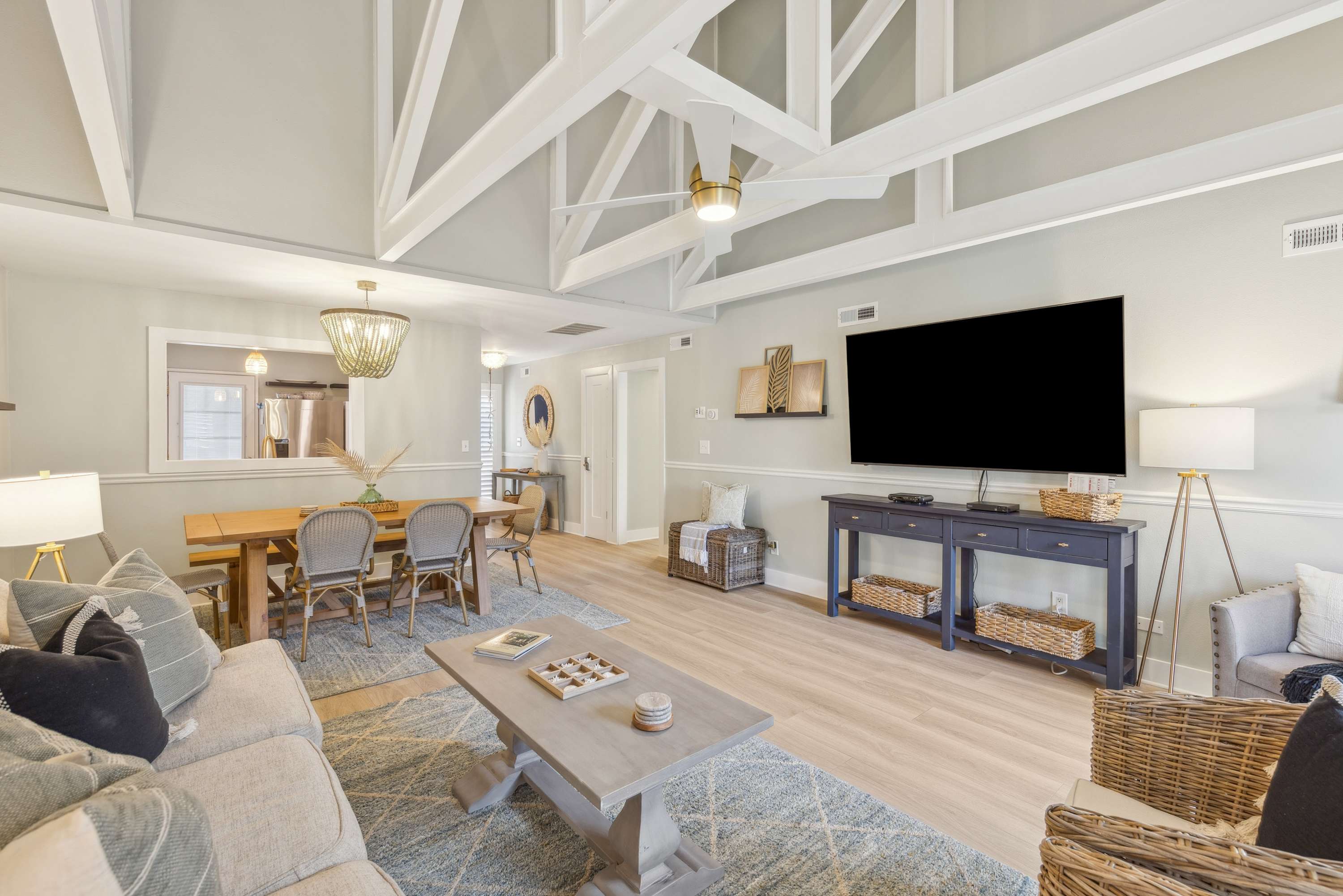 Palmetto Dunes Villa - one level, beach, golf, tennis, pickleball, boating. Walkable area 3