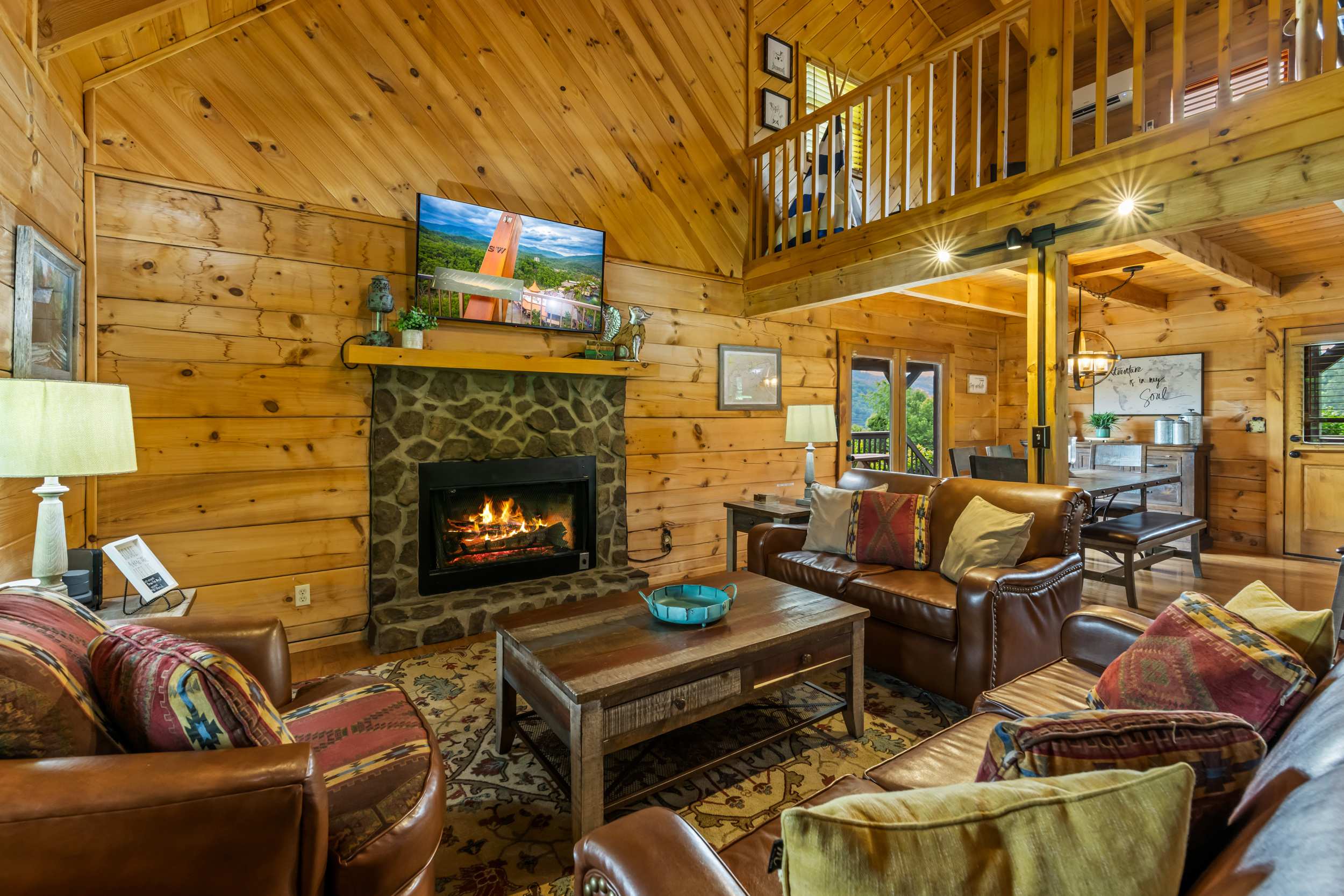 Cabin w Hot Tub, Theater & Games!