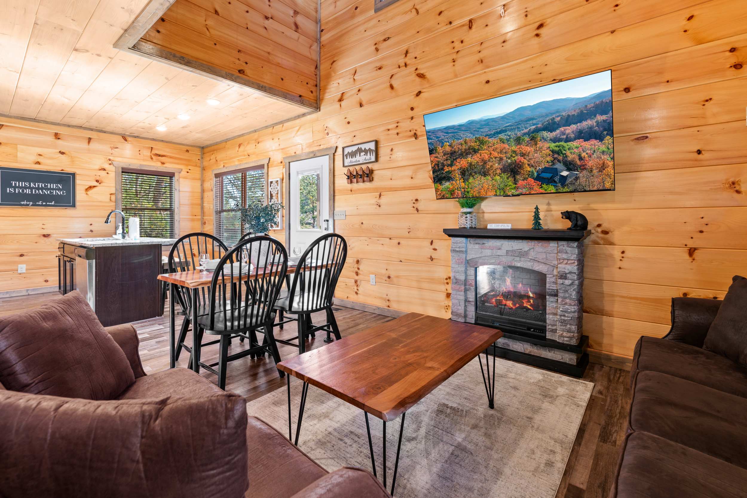 Modern Cabin with Pool, Hot Tub, Games & More!