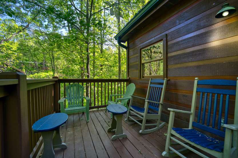 Cabin in Nature with Hot Tub & Games! 5