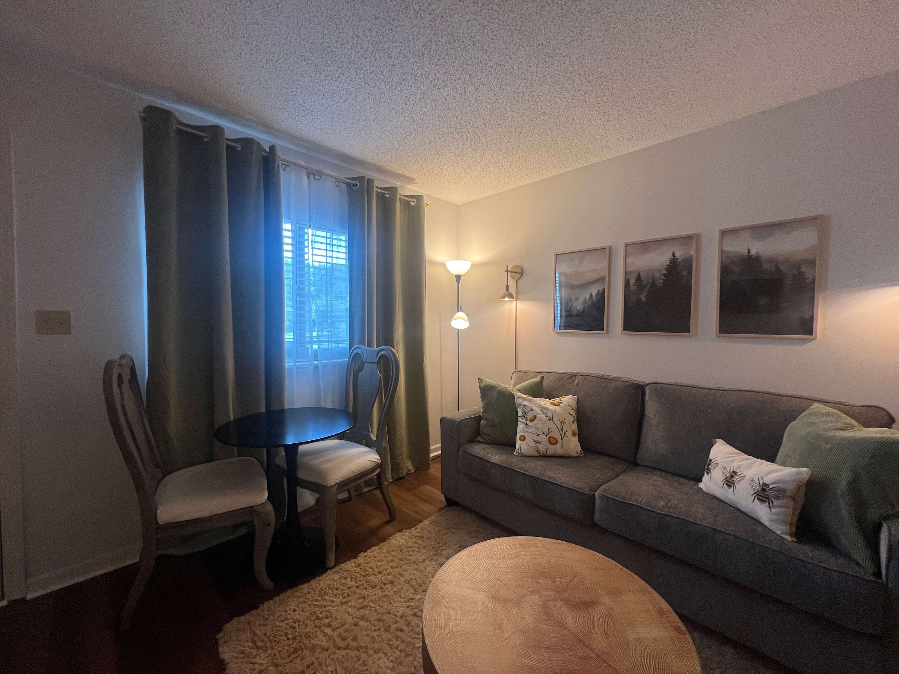 Chic Condo for 4, w/Shared Pool Near Downtown! 6