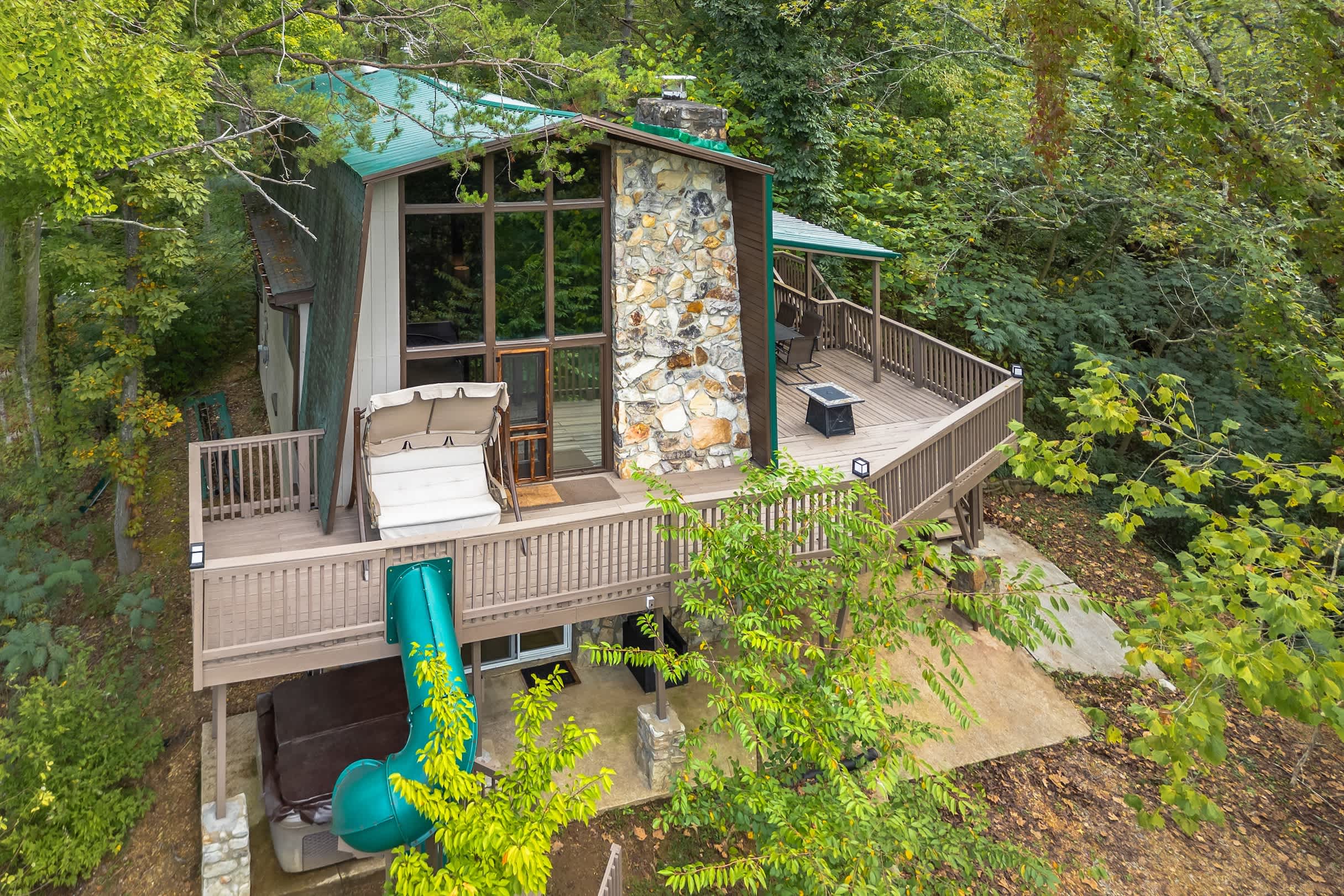 JB's Smoky Mountain Lodge awaits you!