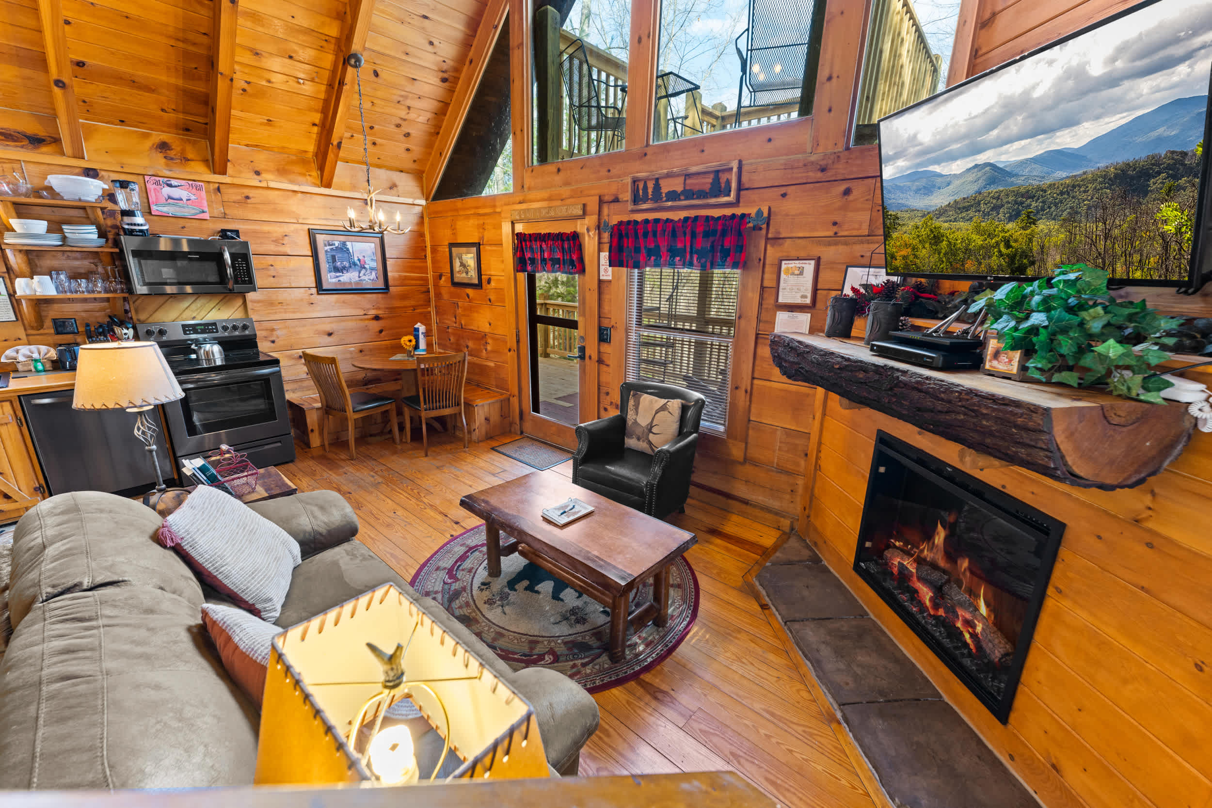 Cozy Mountain Cabin Getaway with Hot Tub for 4 Guests!