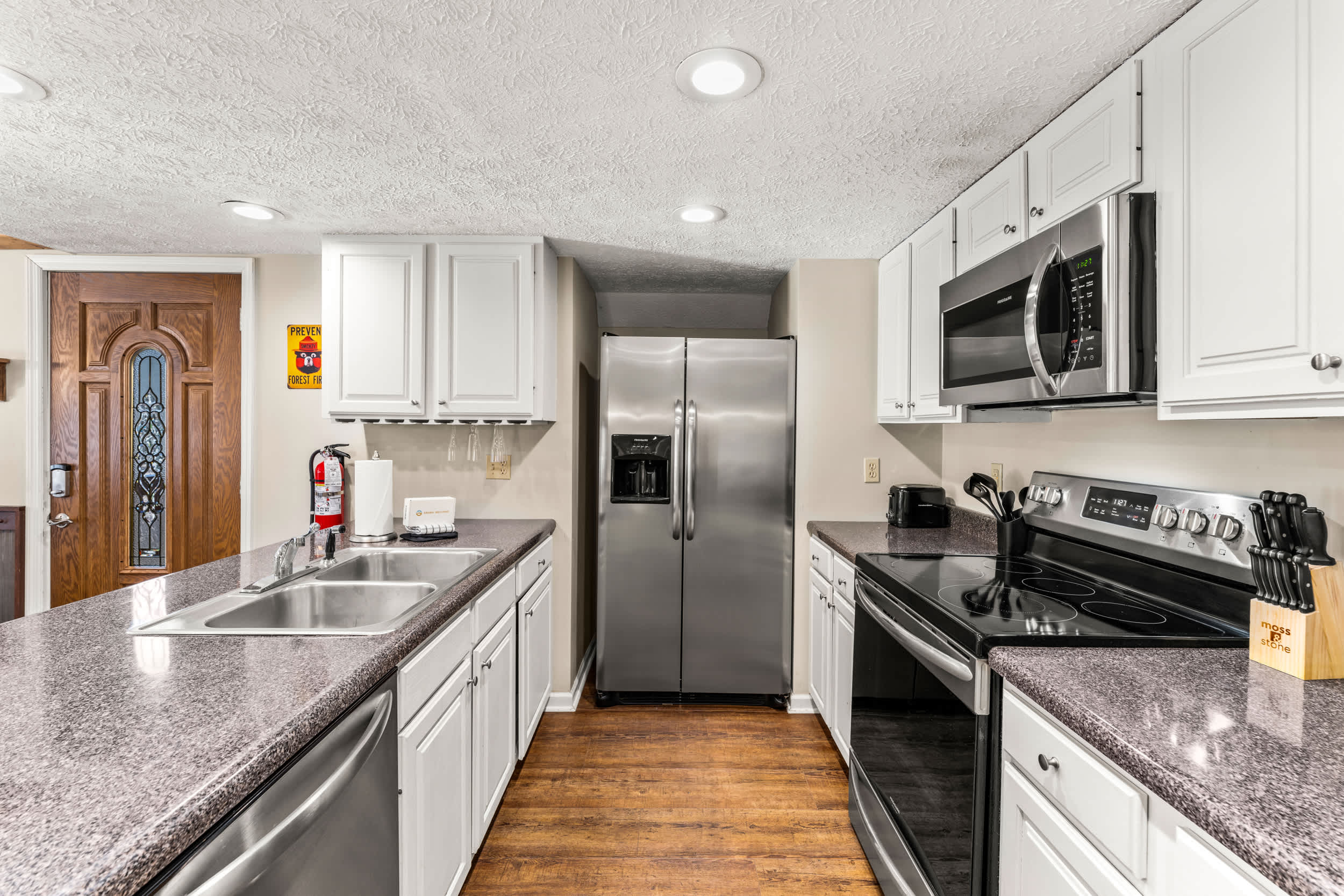 Prepare your favorite meals in the full kitchen 