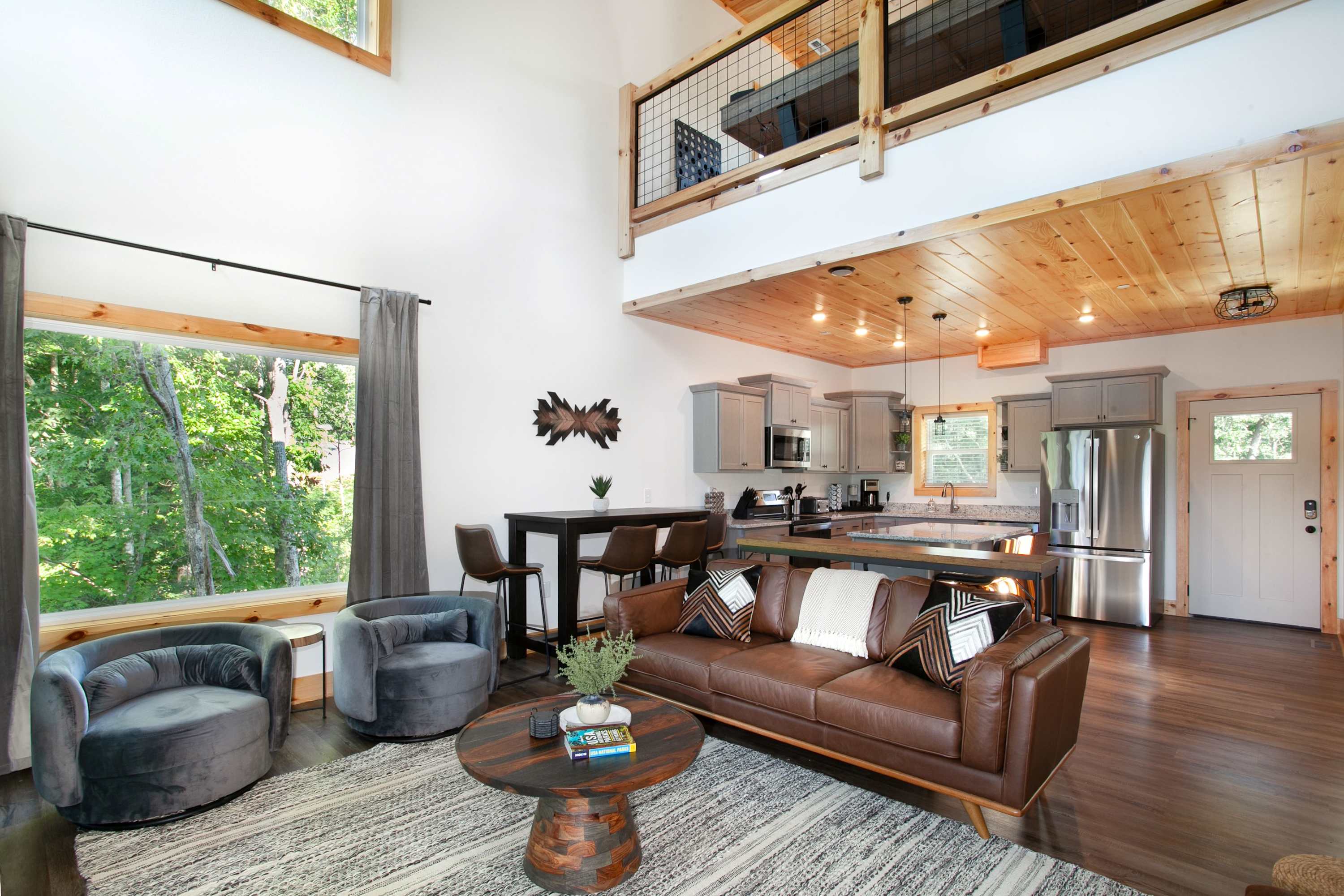 Dollywood Retreat with Hot Tub, Indoor Pool & Game Room - Sleeps 11 8