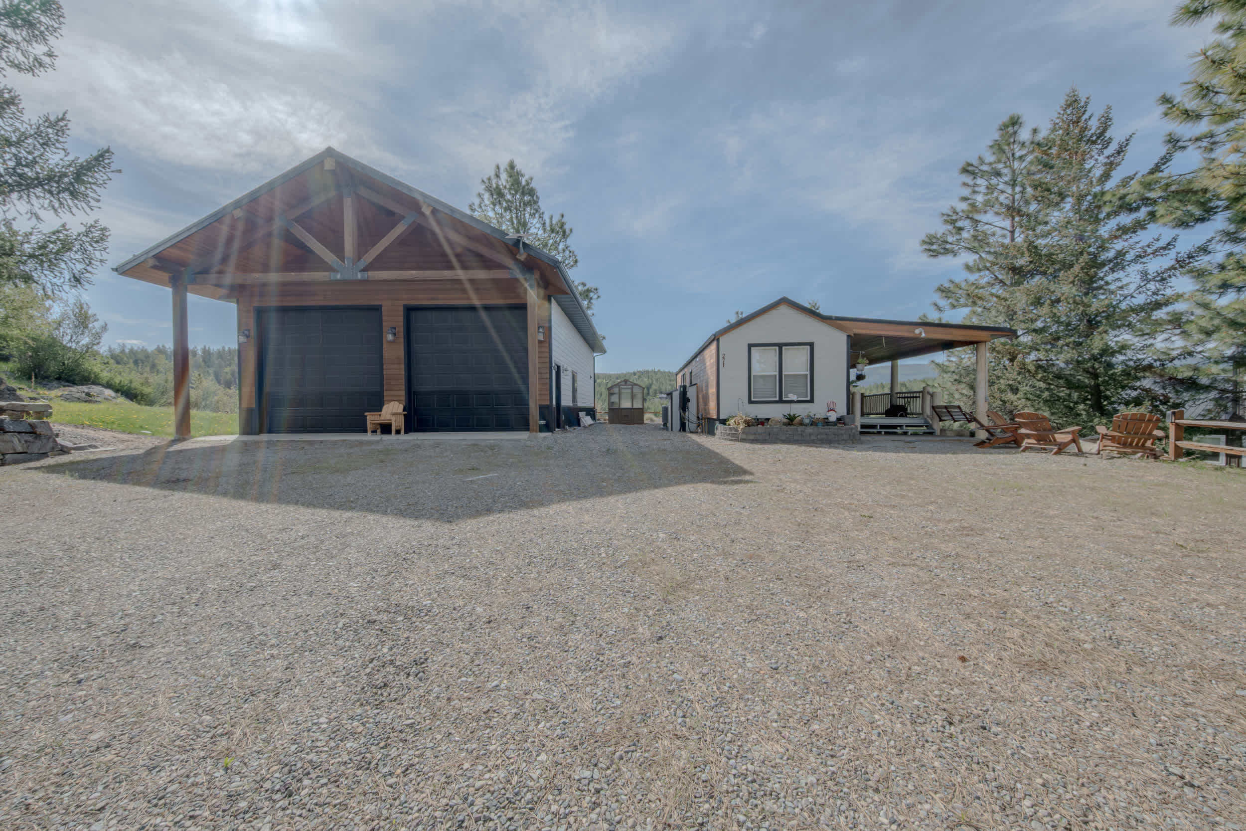 Come stay at Eagles Nest Cabin!