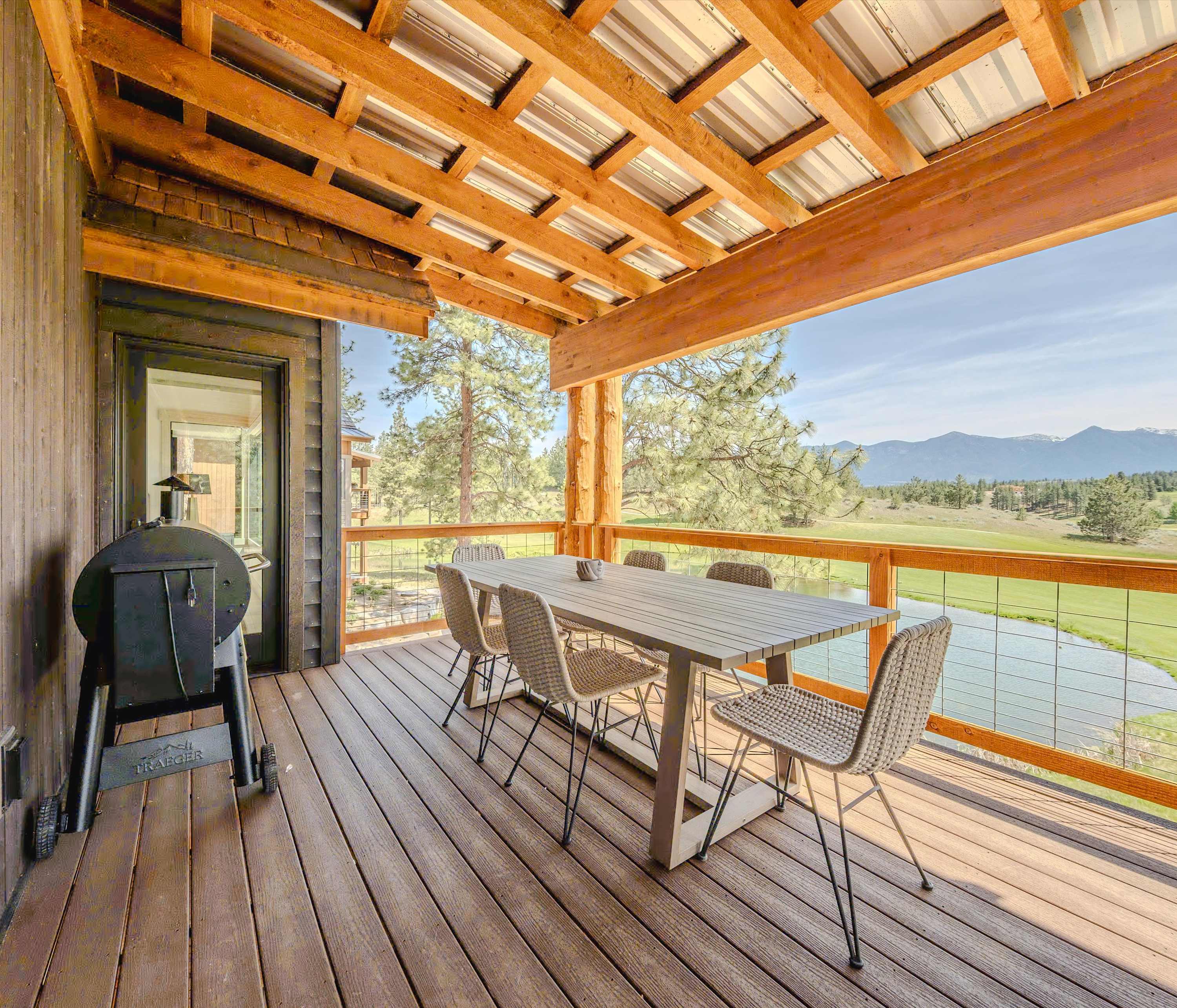 Home on the 10th Hole – Incredible Views & Hot Tub 8