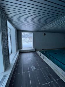 Two-Bedroom Apartment with Pool Access - Voss 3