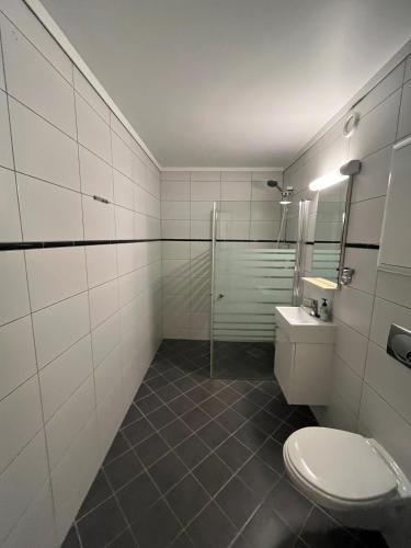Two-Bedroom Apartment with Pool Access - Voss 2