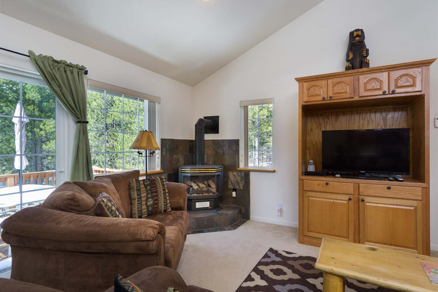 Moonlight Ridge - 30plus Day Vacation Home Rental 7