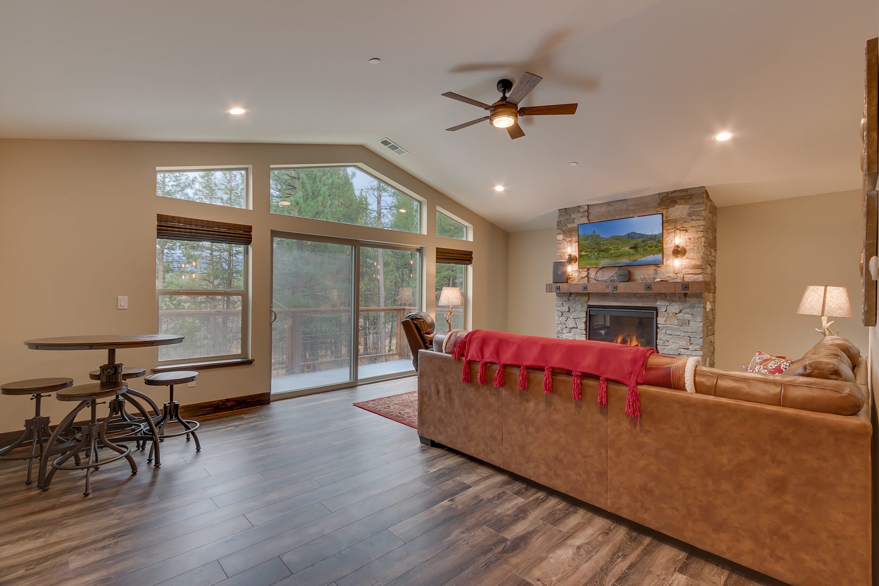 Silver Pines - Private home on the Meadow 8