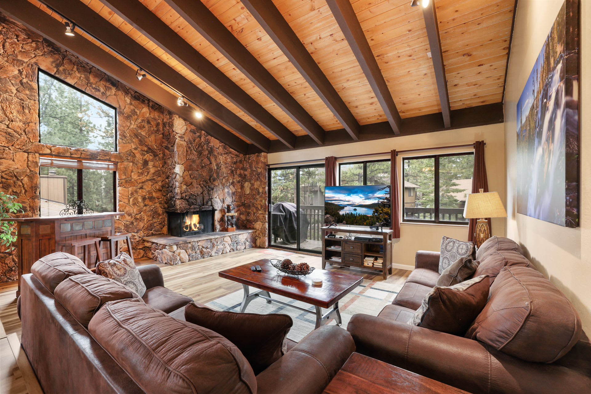 Heavenly Haven - Hot Tub and Seasonal HOA Pool 5