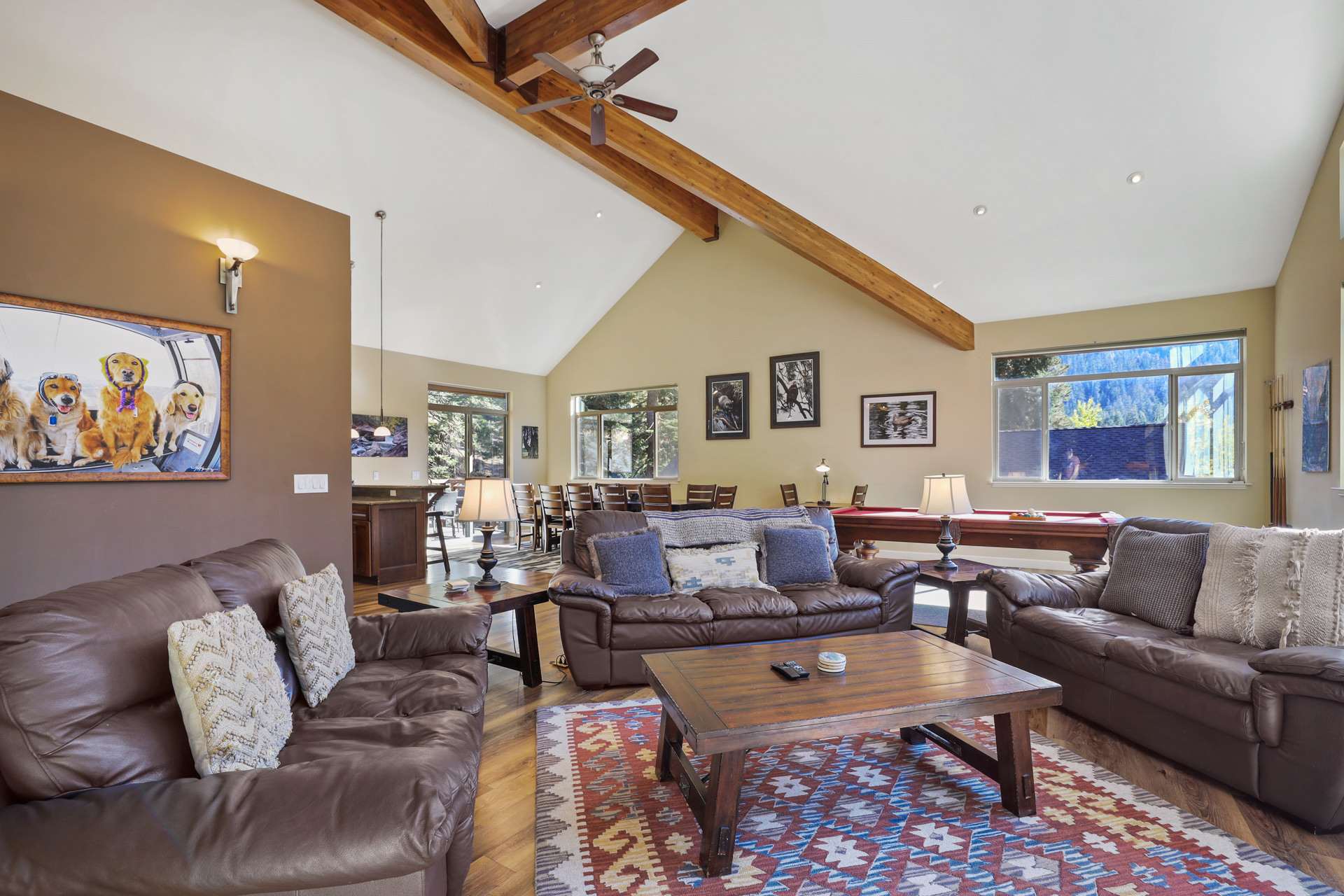 Heavenly Mountain Chalet - Skiing, Pets, Hot tub 8