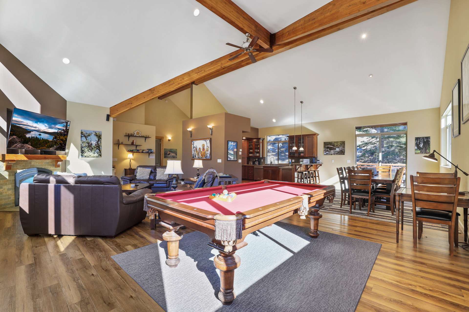 Heavenly Mountain Chalet - Skiing, Pets, Hot tub 5