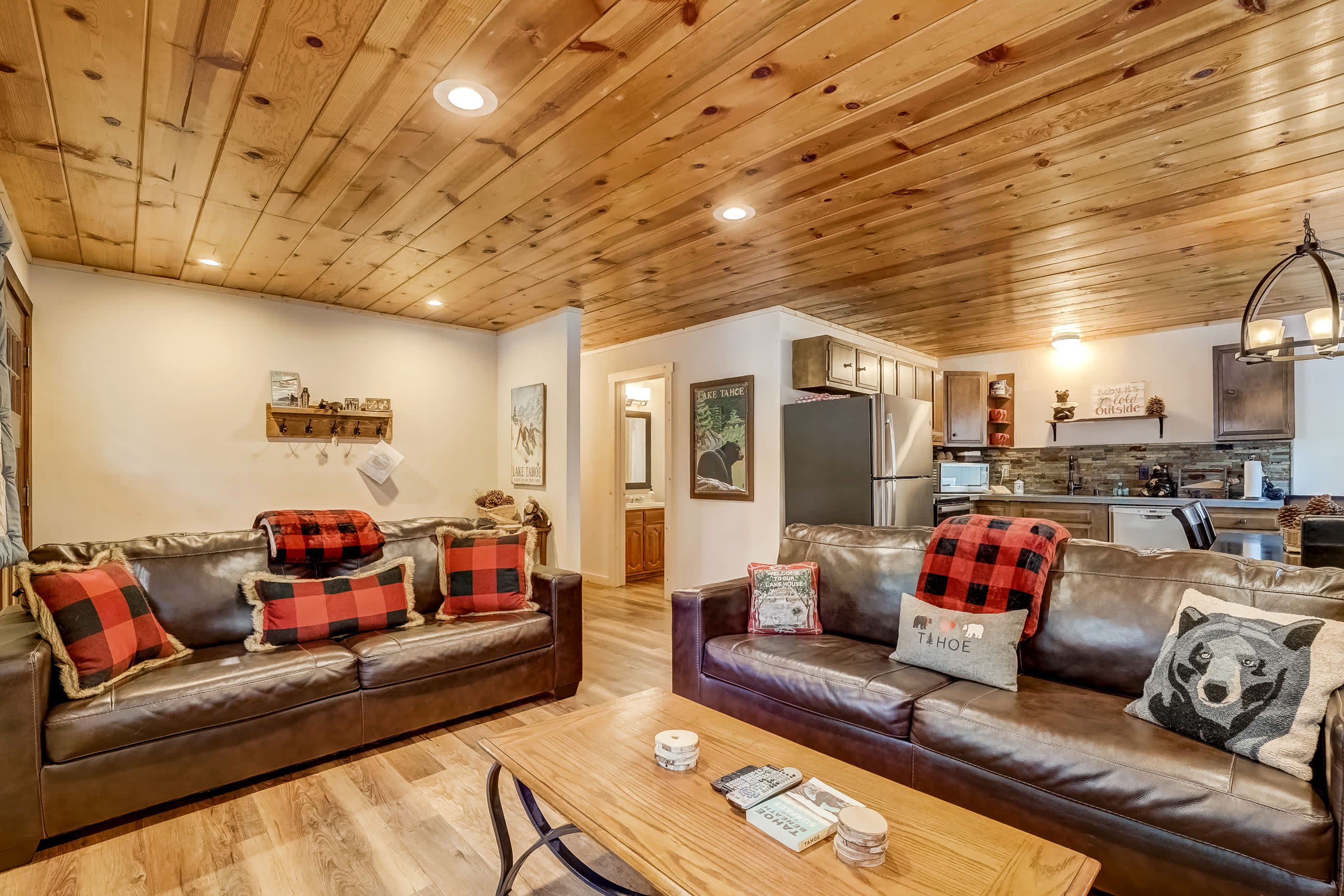 Come Snuggle Up at Cozy Bear Cabin! 4