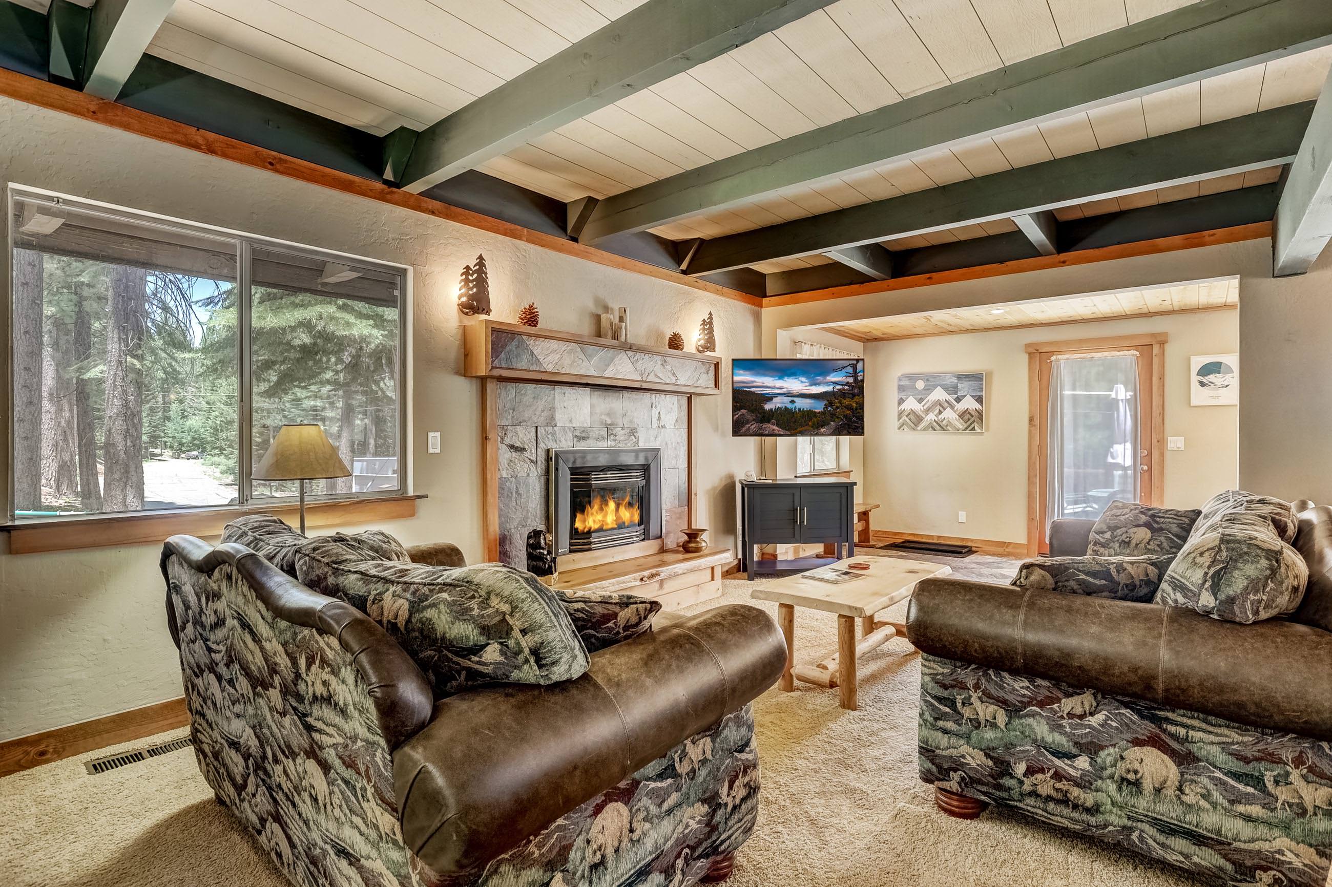 Cozy living room with gas fireplace and Smart TV