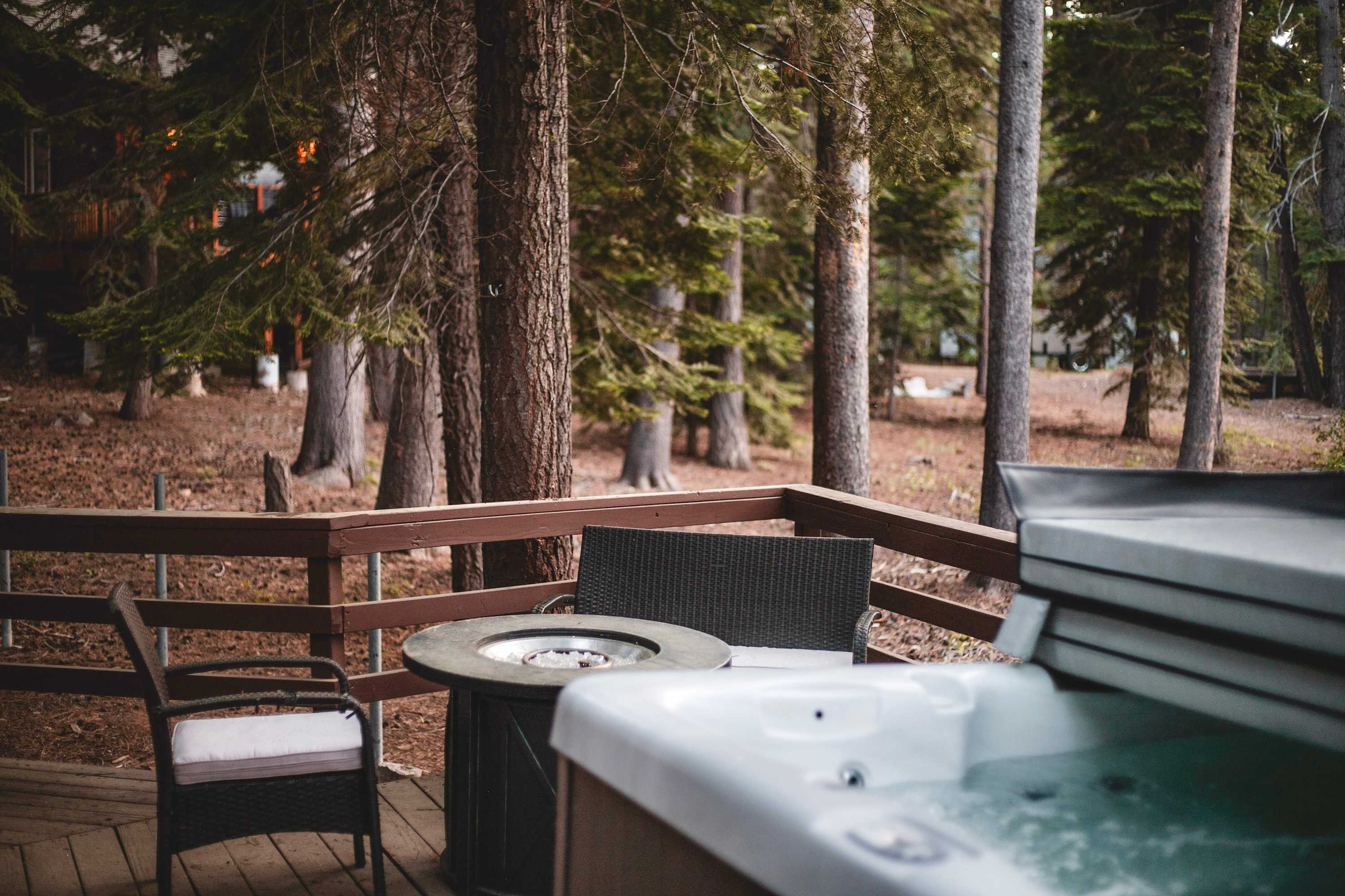 Iroquois Ridge Hot Tub Near Lake Tahoe & Skiing 7