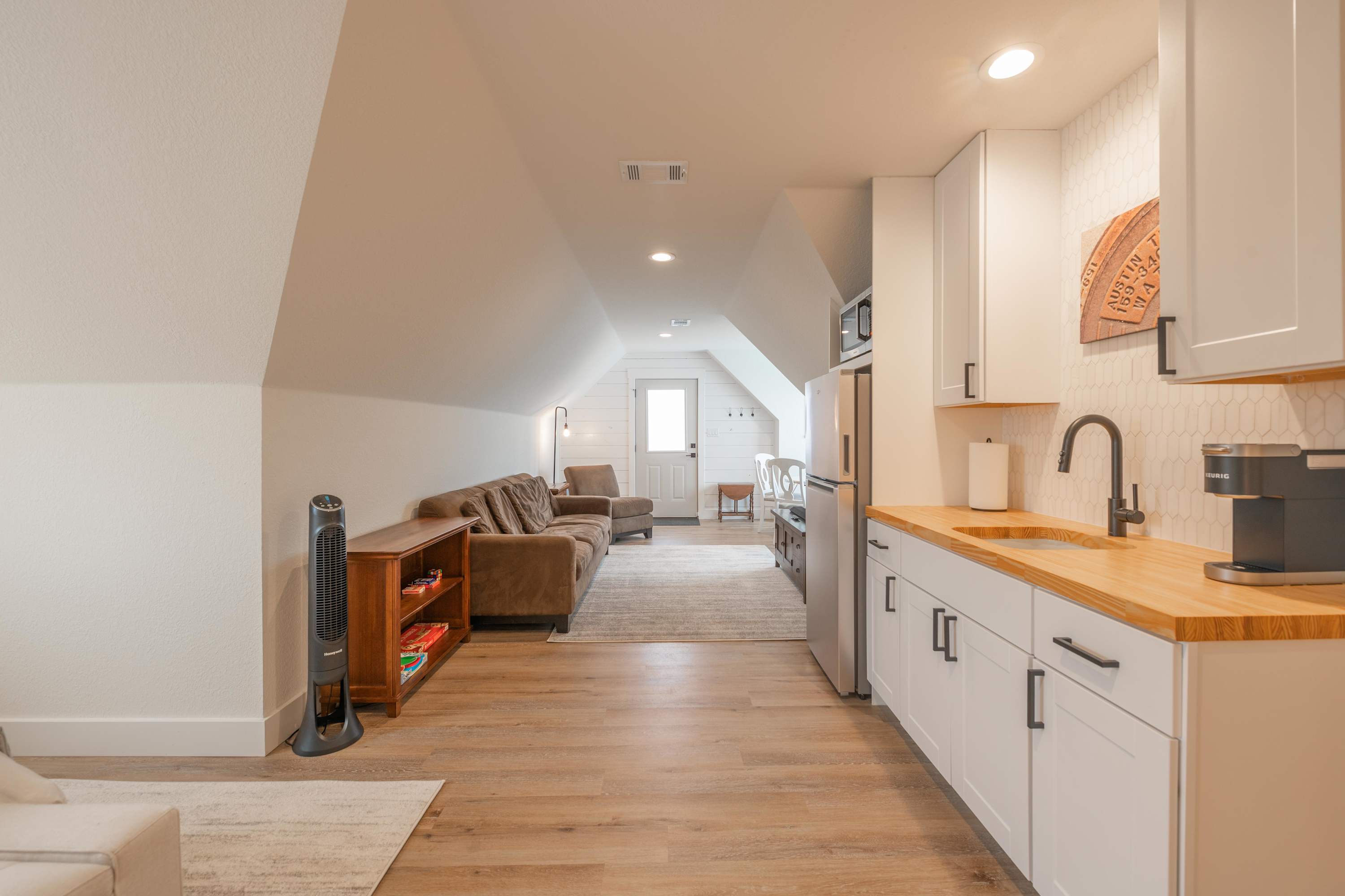 Scarlet Ridge Retreat - Near Wineries & DT Austin!