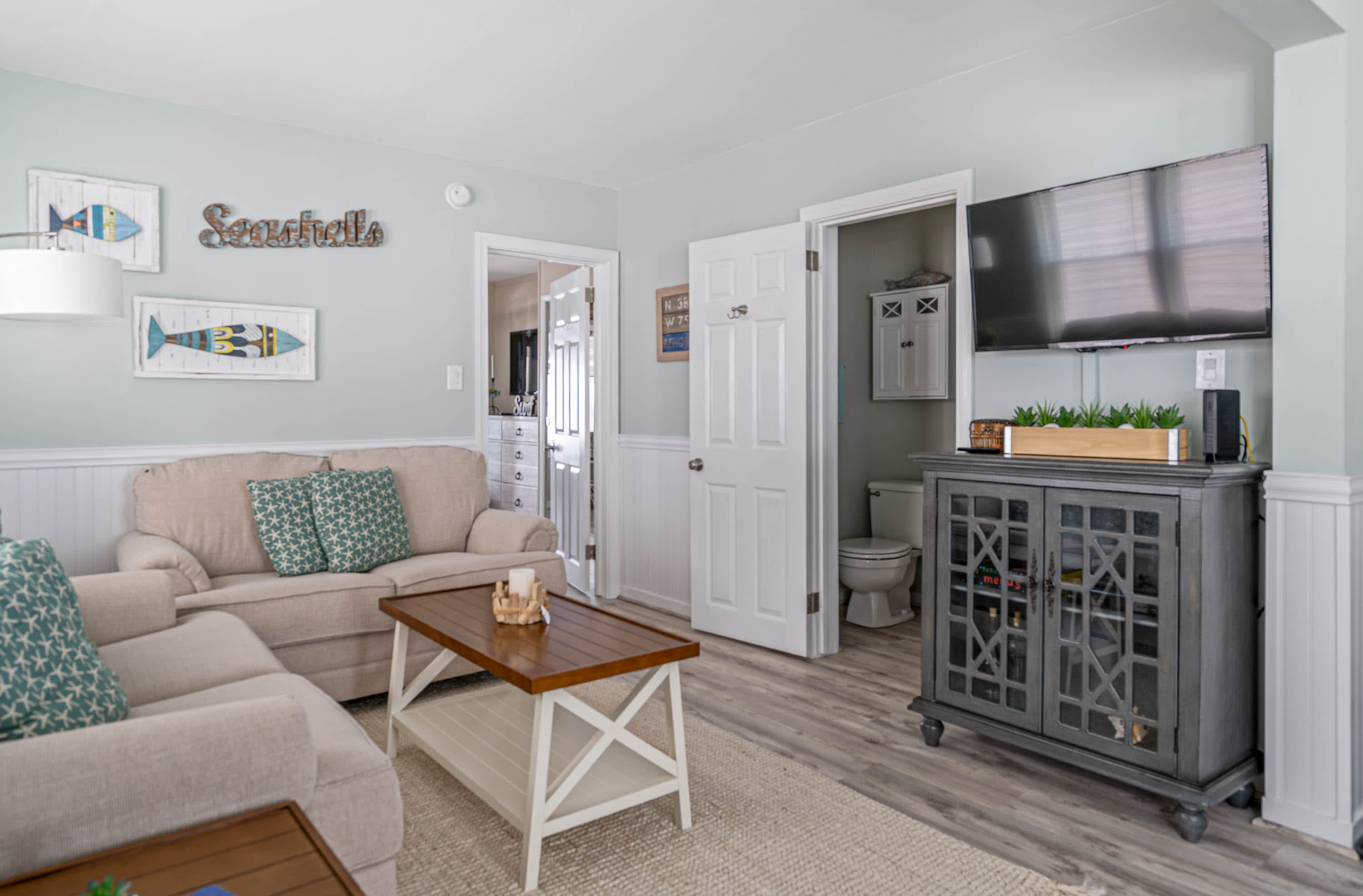 Coastal Condo - Close to Beach & Entertainment 7