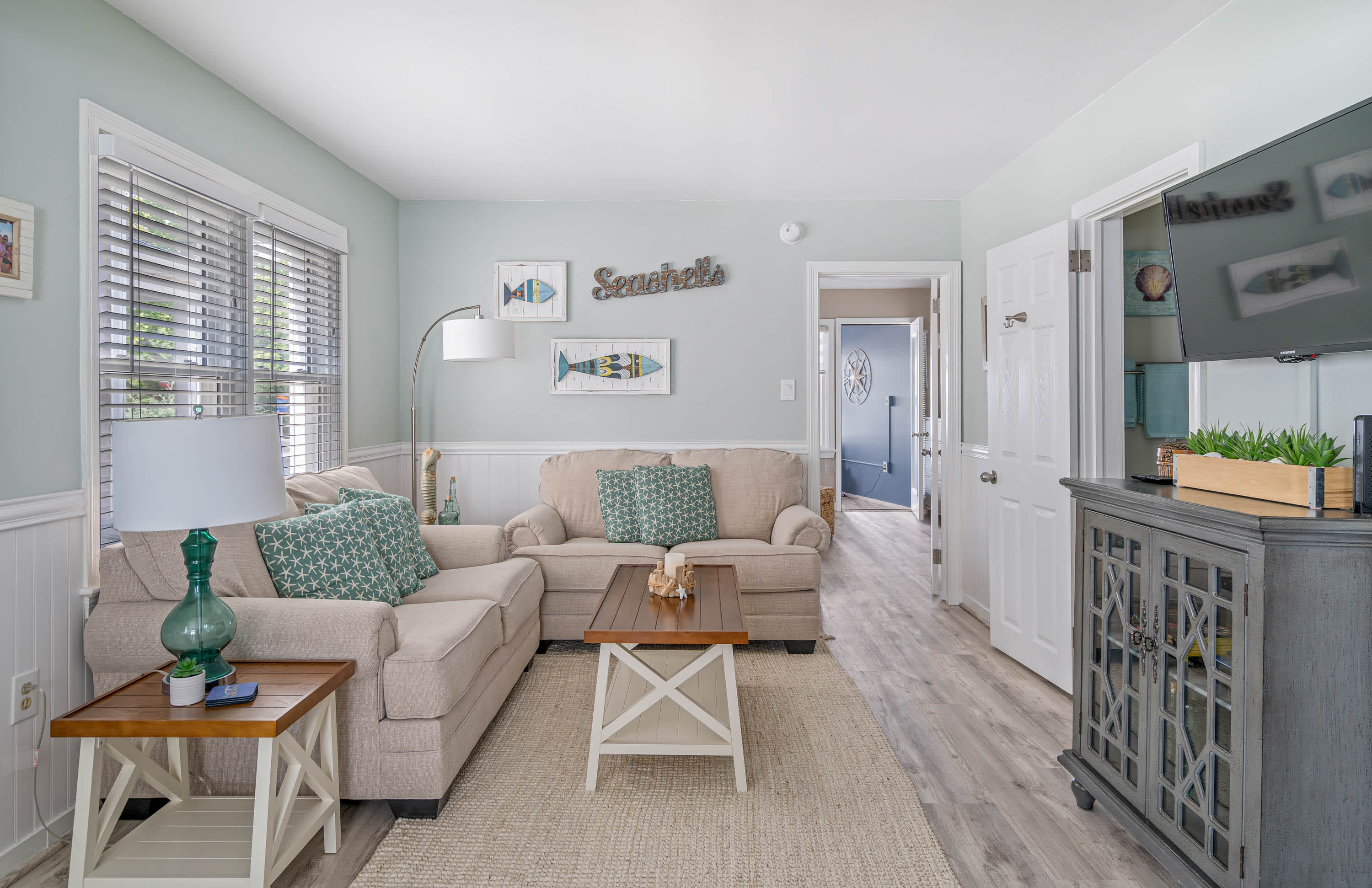 Coastal Condo - Close to Beach & Entertainment