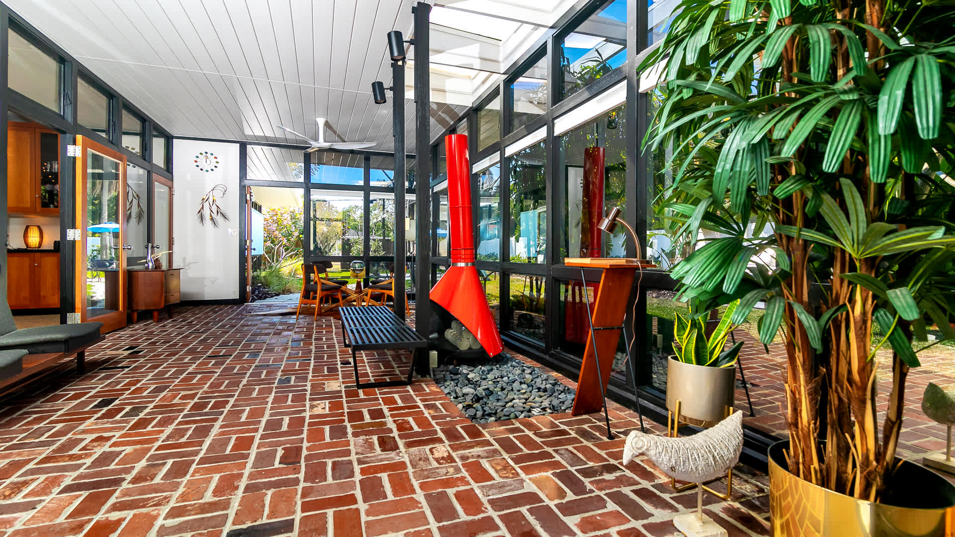 Mid Century Modern - Weekly Winter Rates! | Photo 3