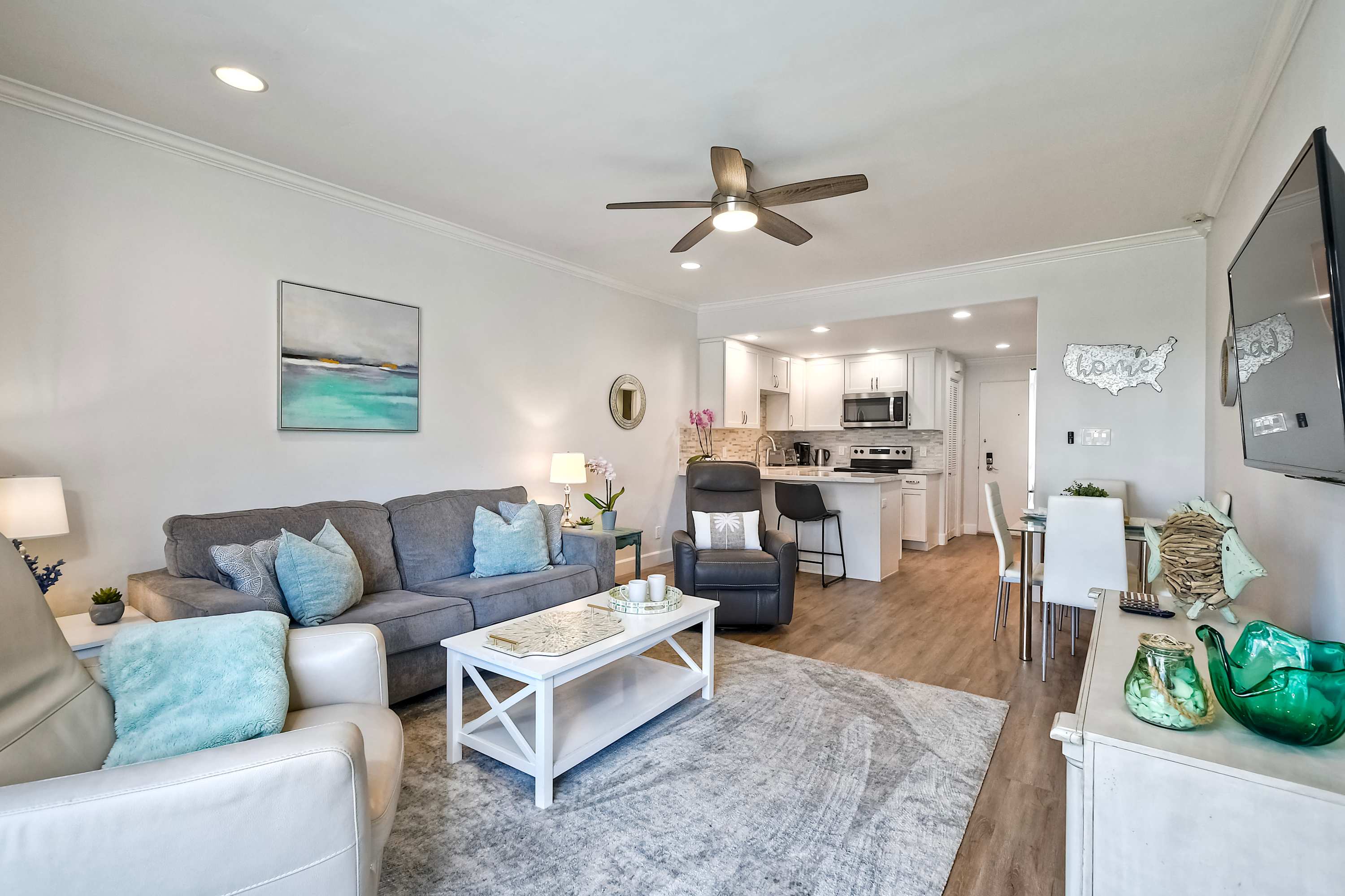 La Costa Gem - Condo for 3!