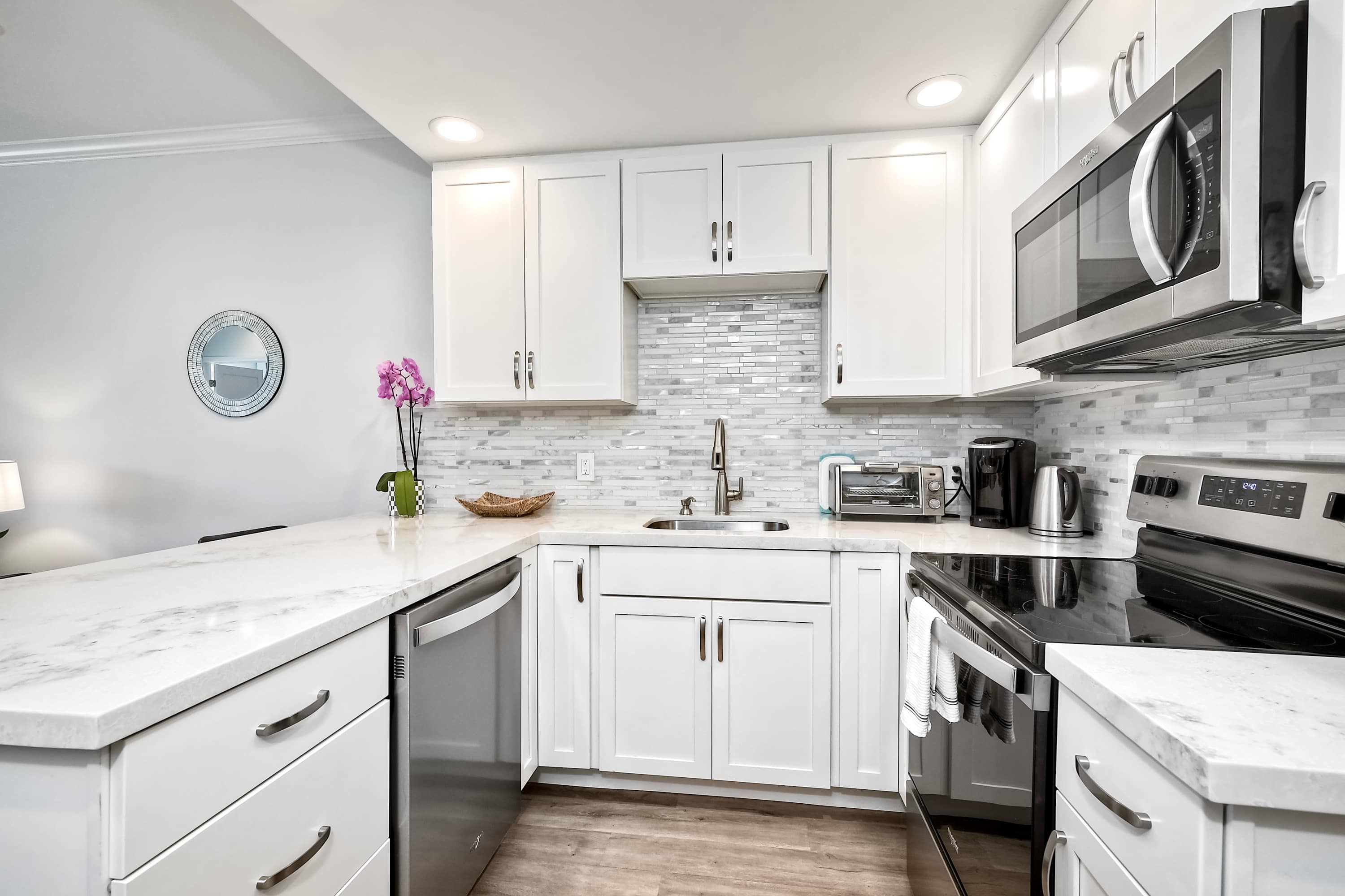 Prepare your favorite meals in the full kitchen 