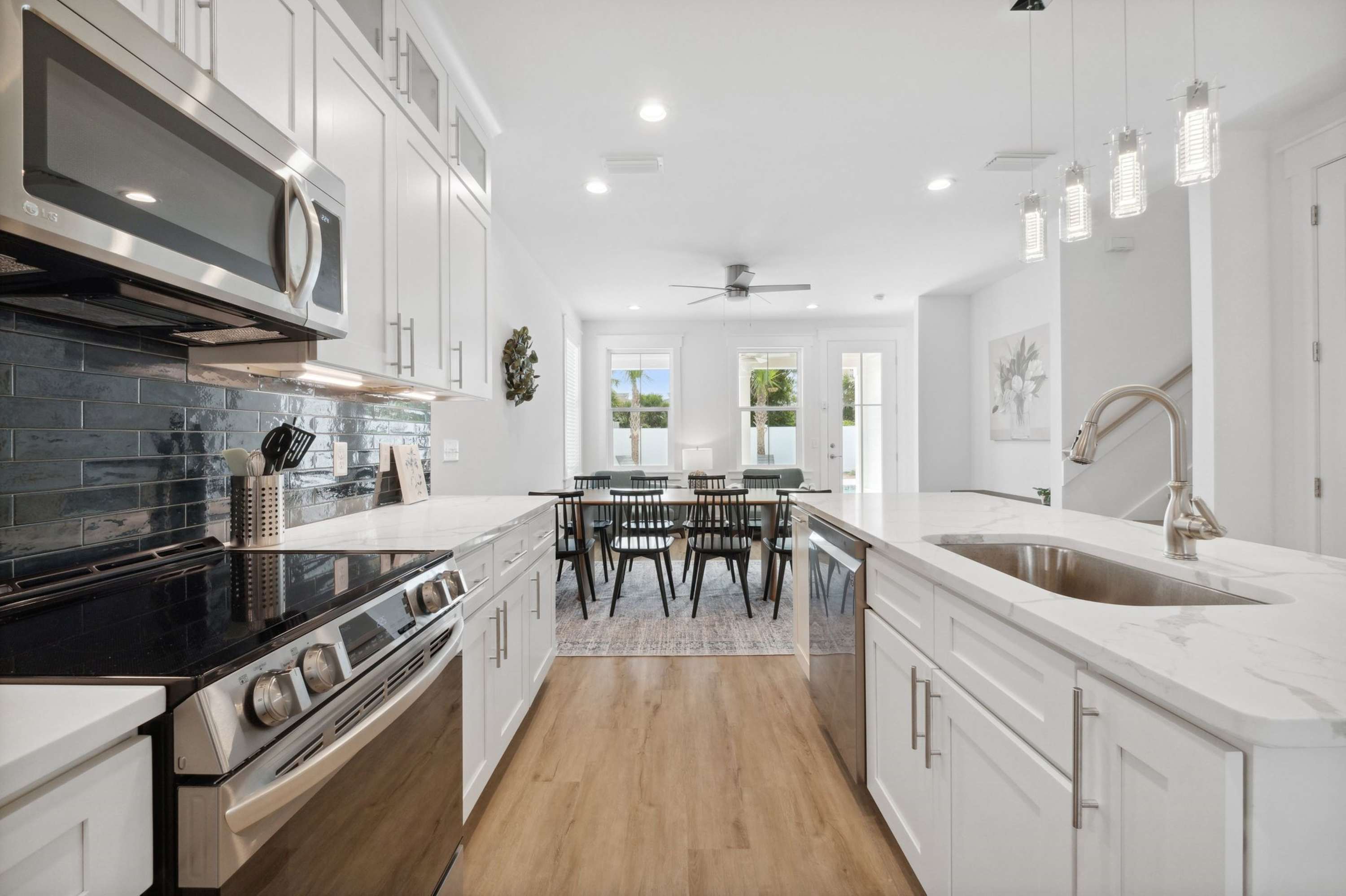 Blissful Getaway 4 BDR Whole Home with Heated Pool! 5