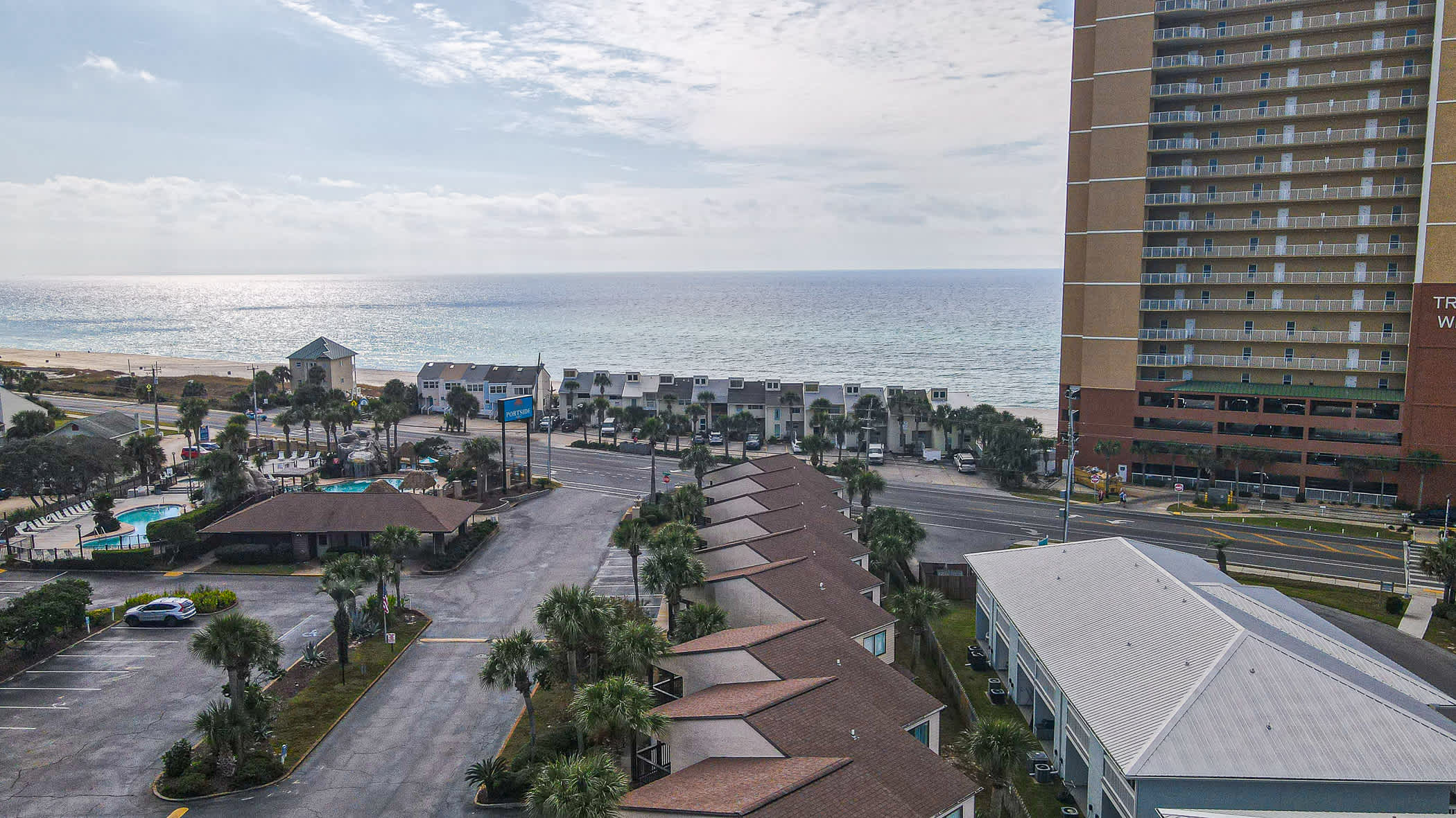 Sun Kissed - Beachside Condo with Pool 8