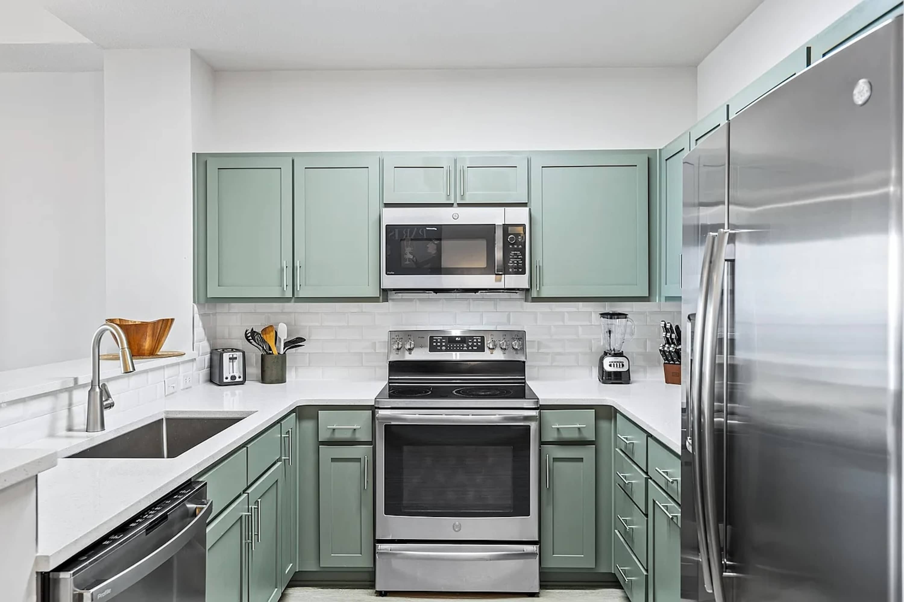 Salt and Shore Escape - Sleeps 7 4