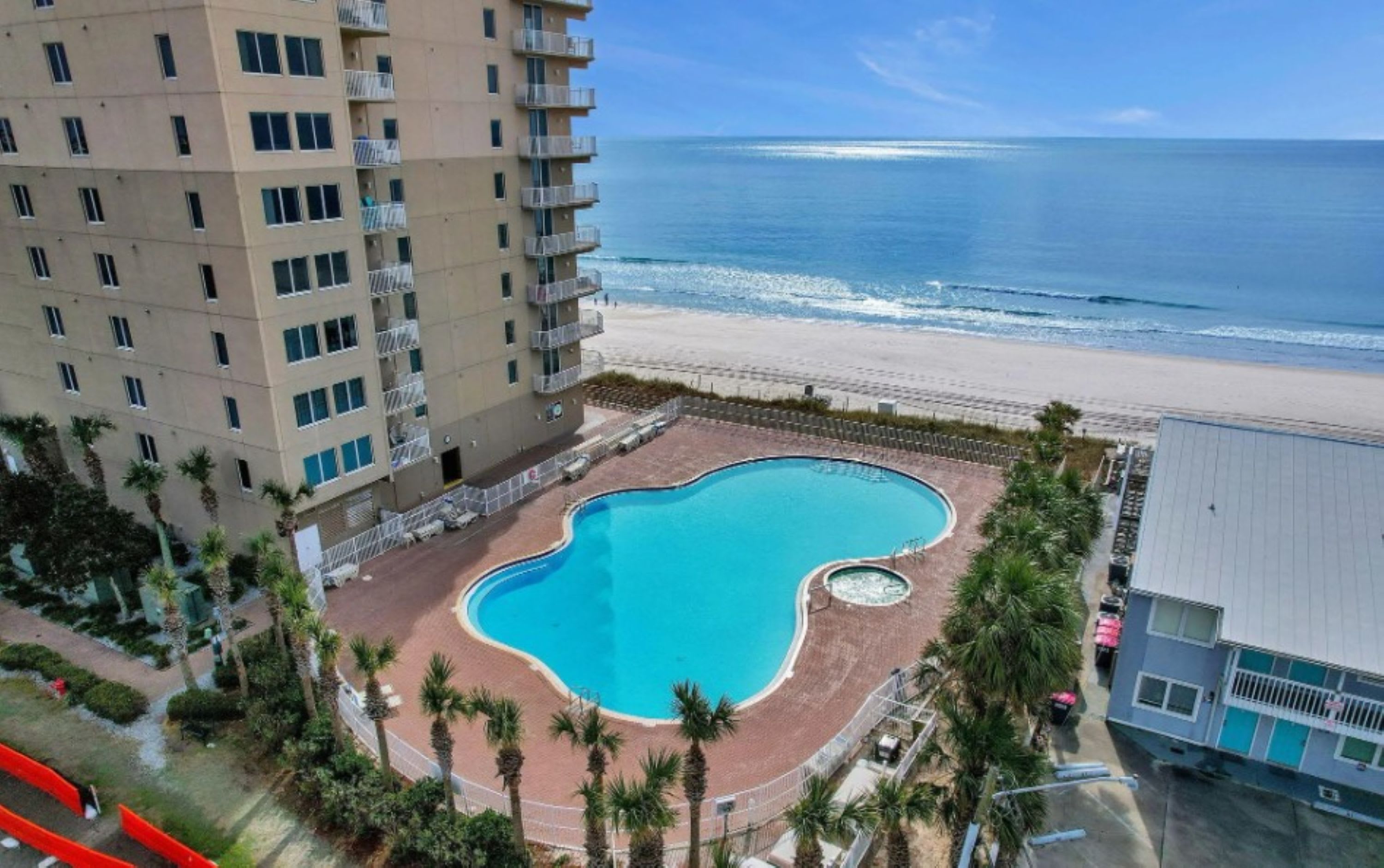 Take advantage of the complex amenities 