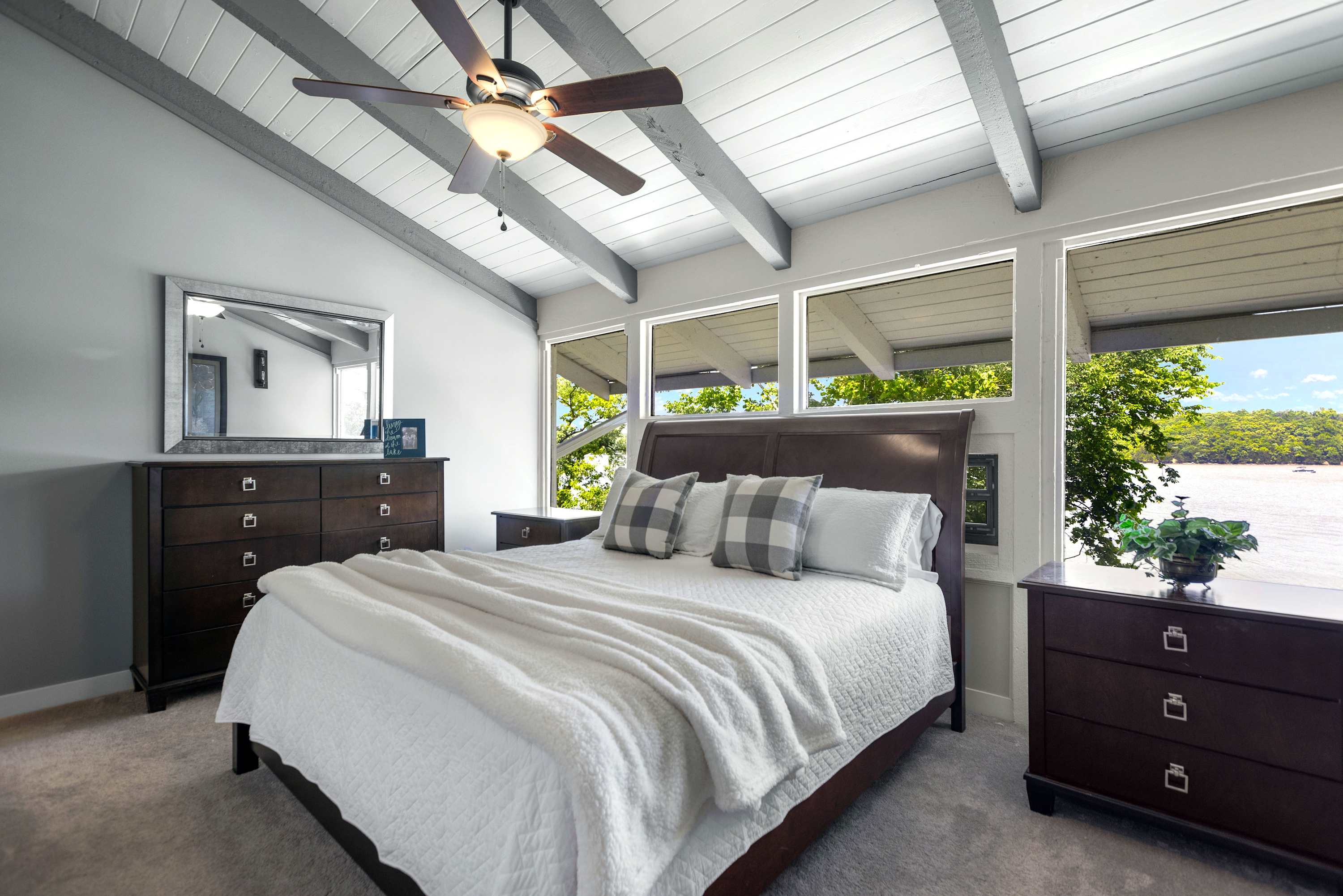 For the View - Great Location with Lakeside Launchpad! 8