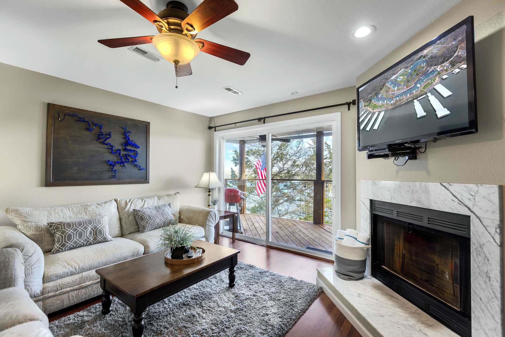 Family Lakefront Oasis - Picture Perfect Retreat! 8