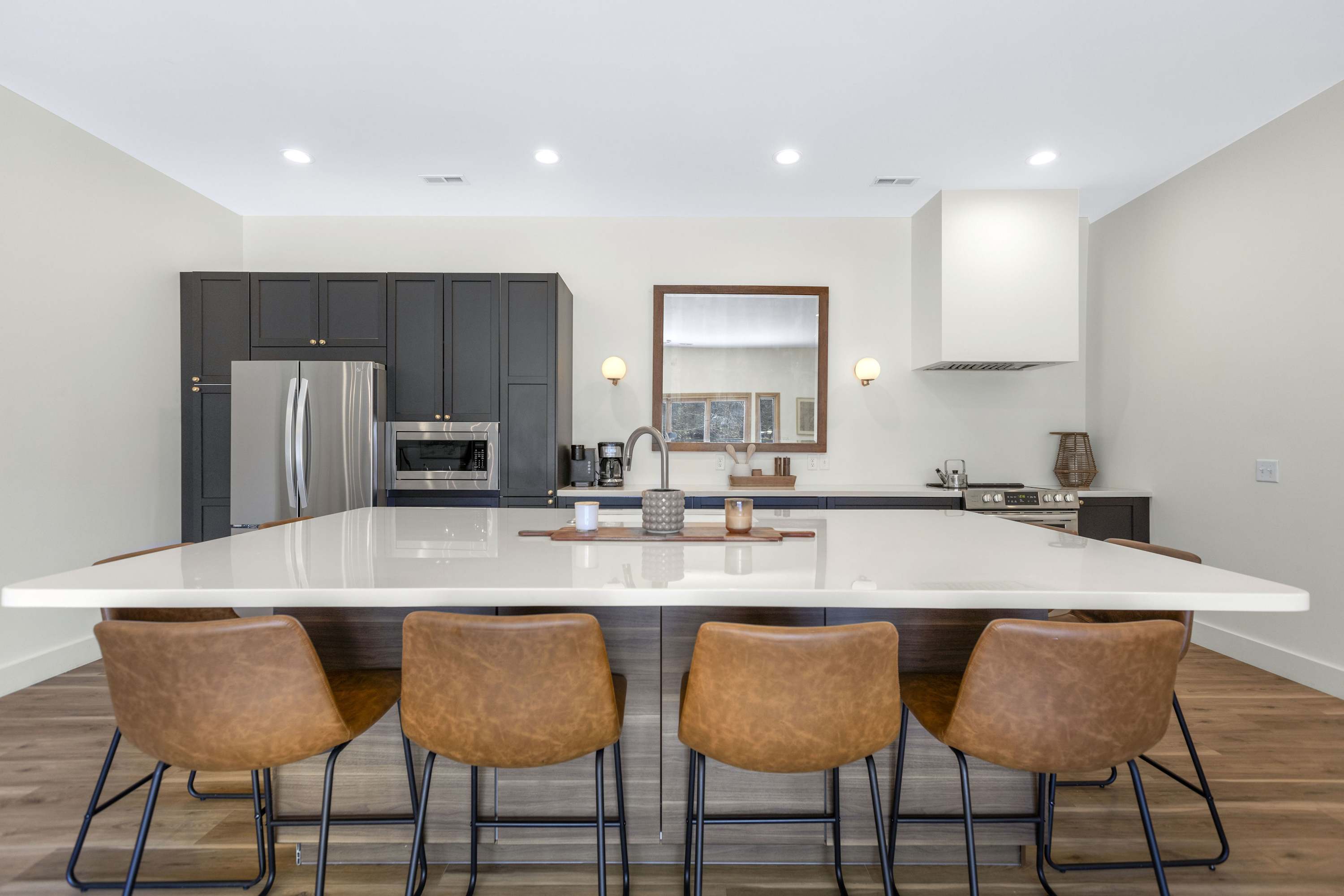 Bearcat Bungalows - Two Homes, One Rental - Sleeps 22! 7