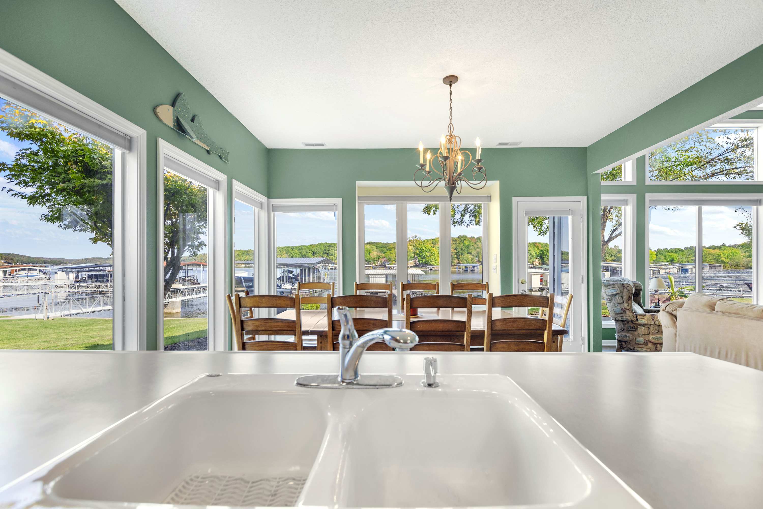 Whip up your favorite meals while enjoying views of the lake