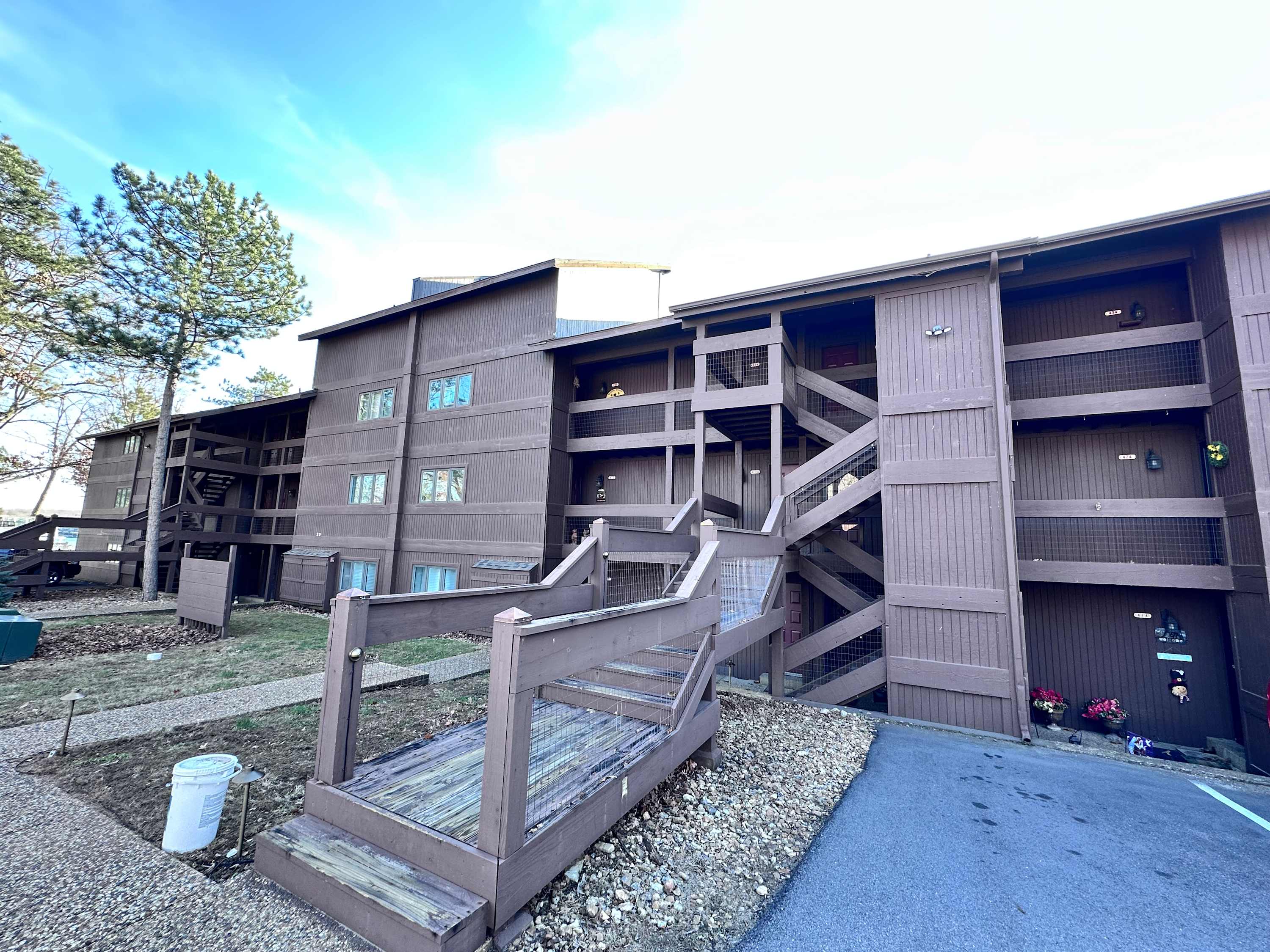 Ozark Escape - Enjoy Resort-Style Fun 4