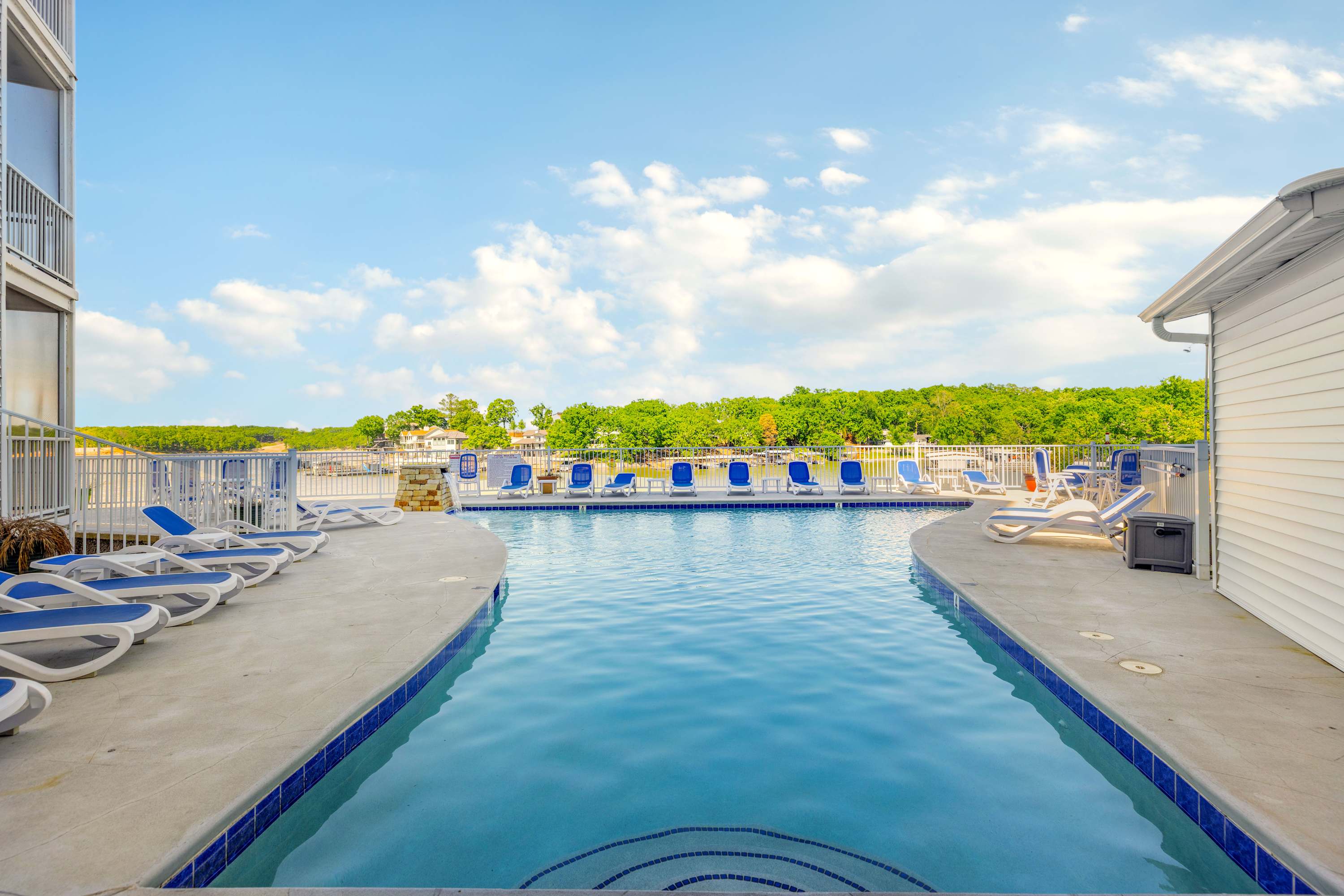 Seascape Cove - Waterfront! 2